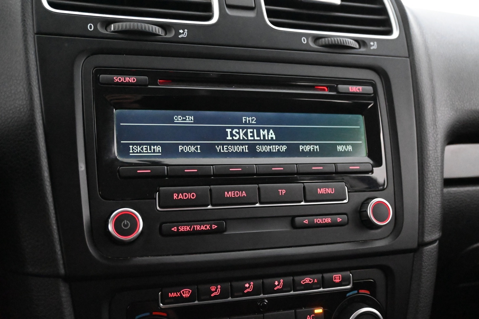 VOLKSWAGEN Golf 2011