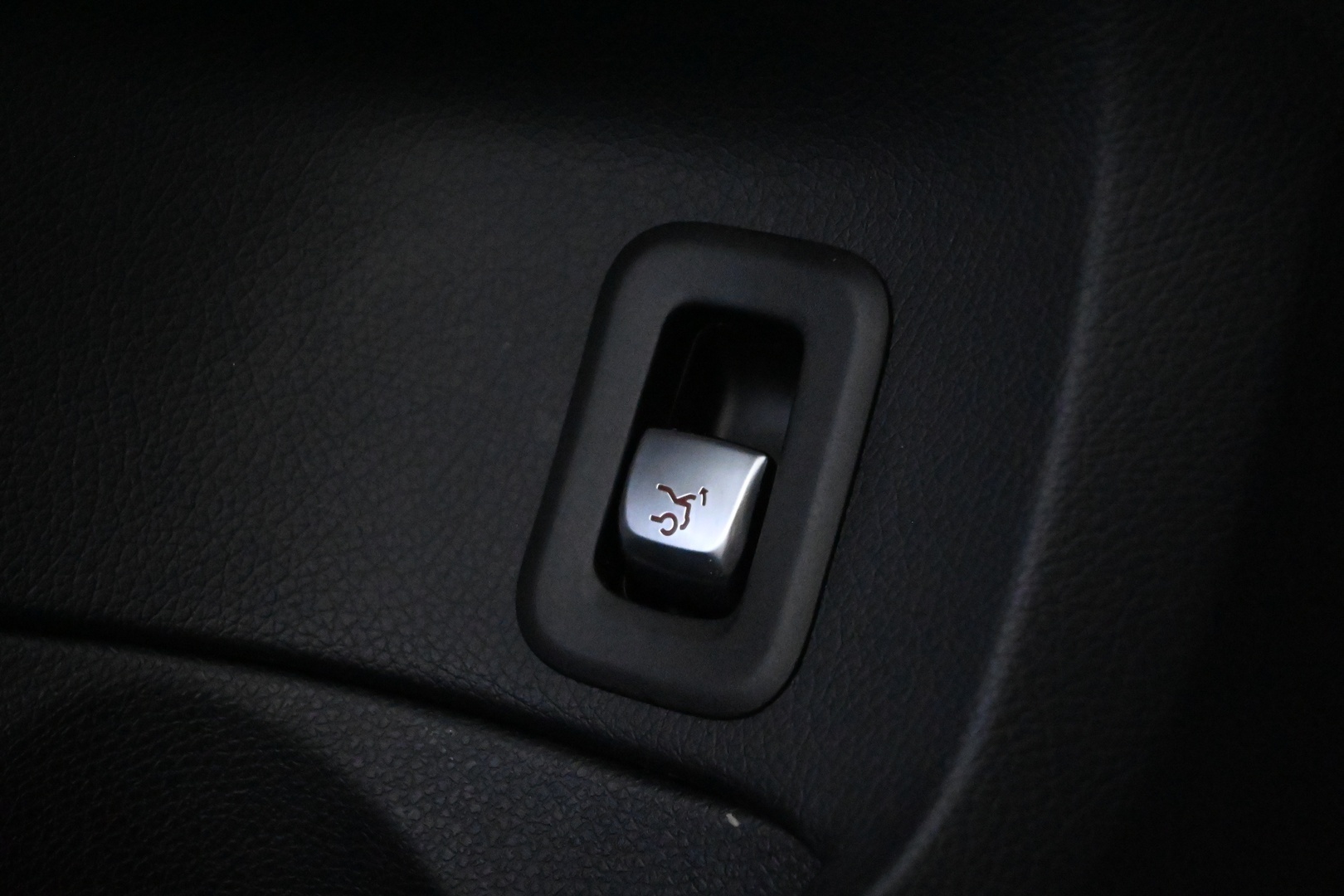 MERCEDES-BENZ C 2015