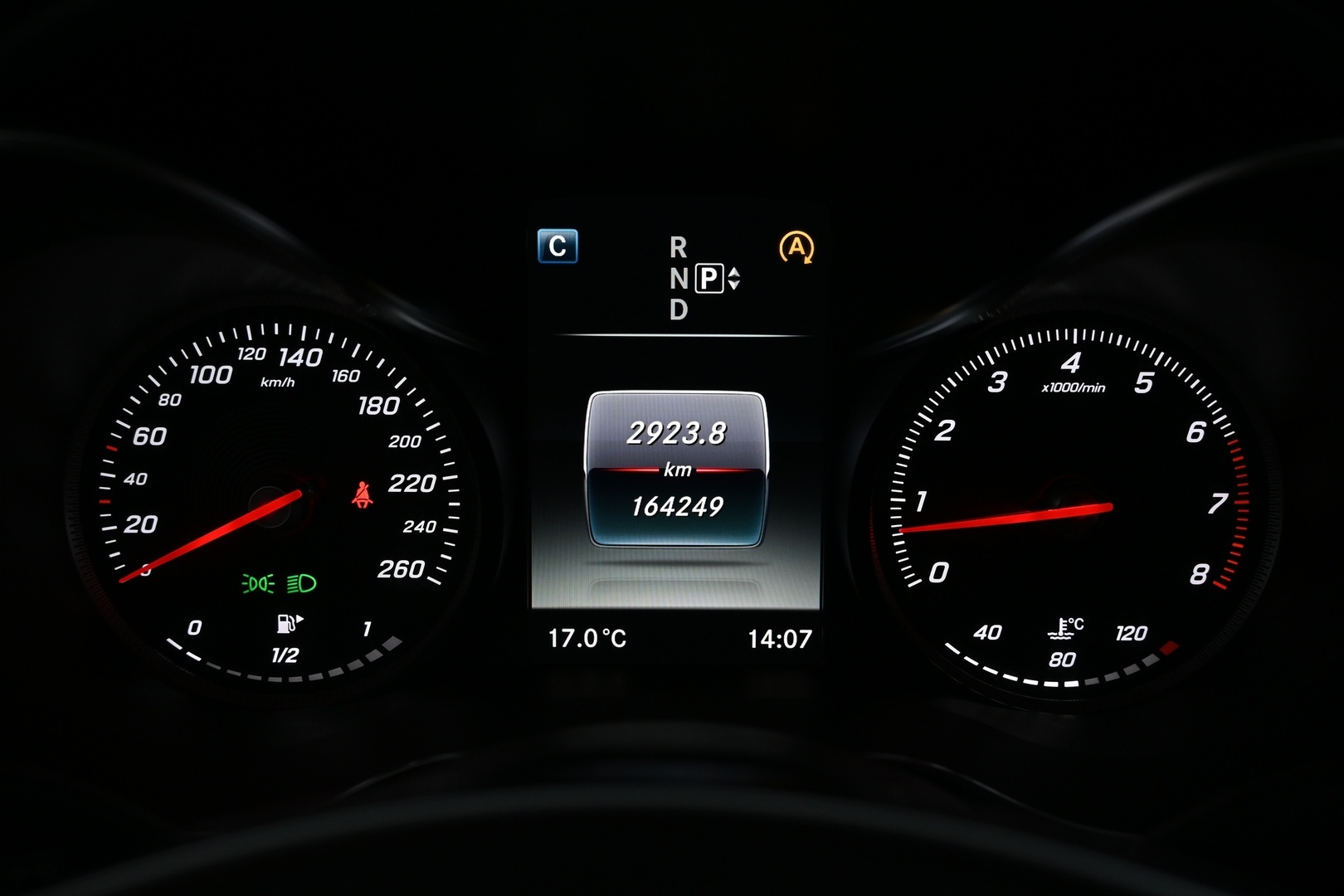 MERCEDES-BENZ C 2015