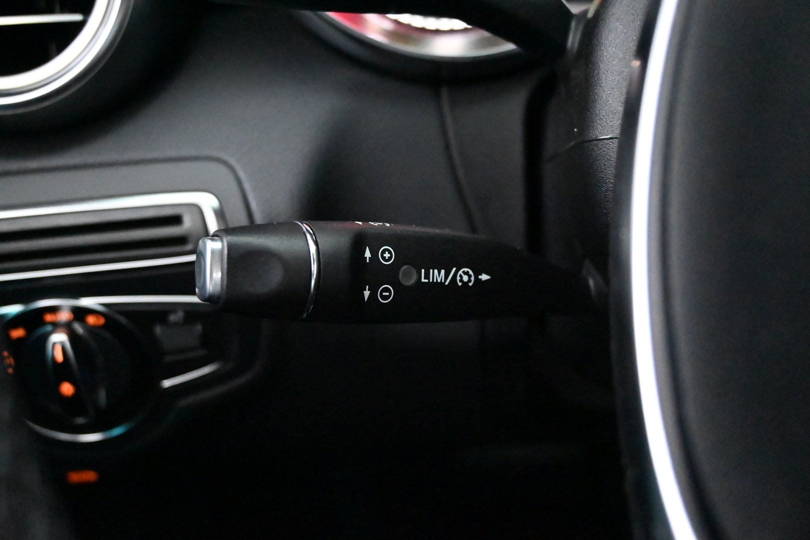 MERCEDES-BENZ C 2015