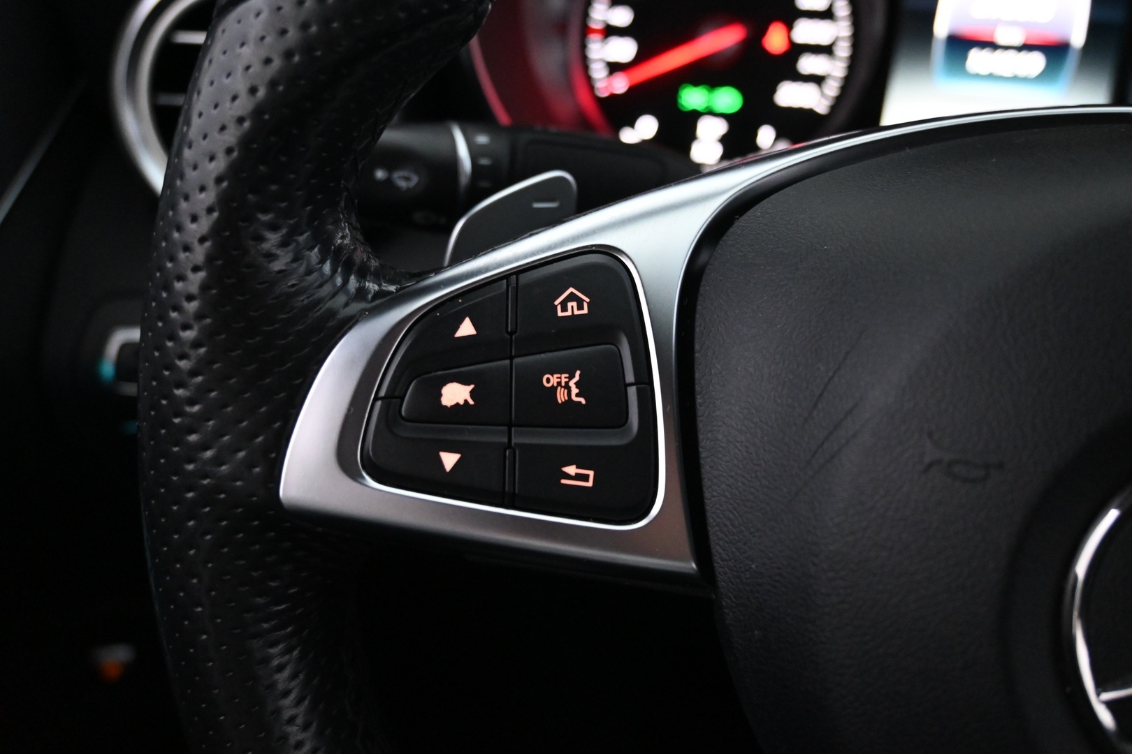 MERCEDES-BENZ C 2015