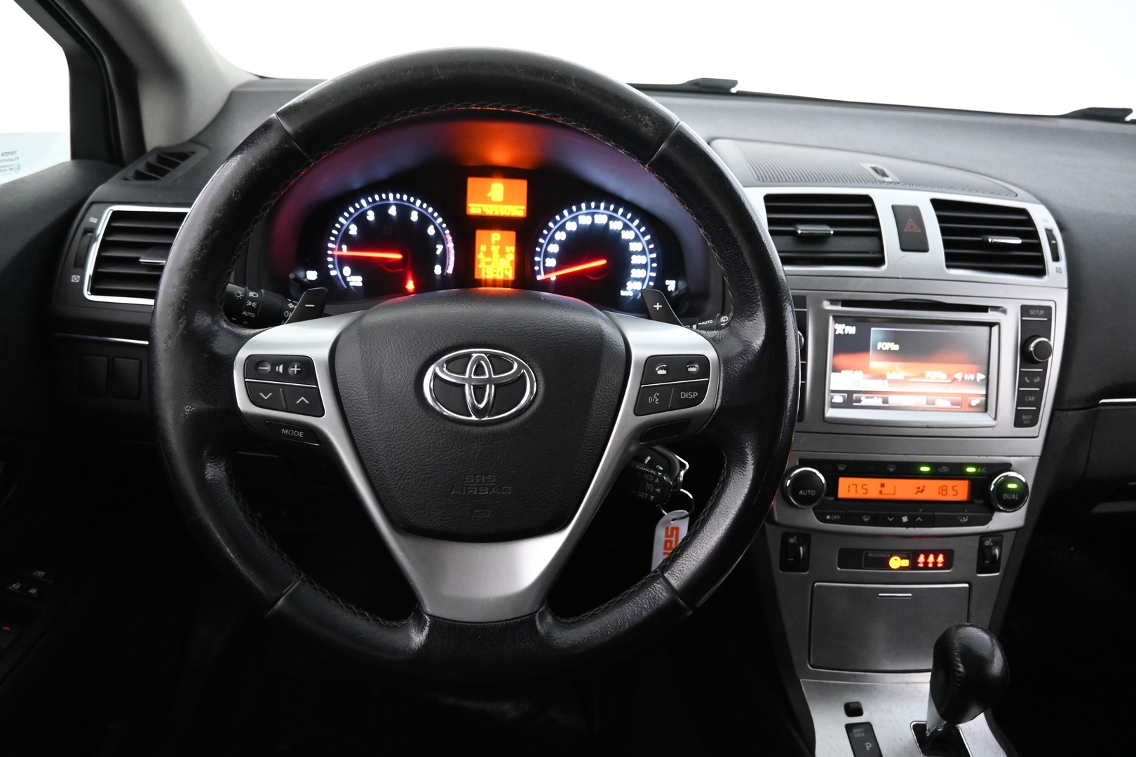 TOYOTA Avensis 2014
