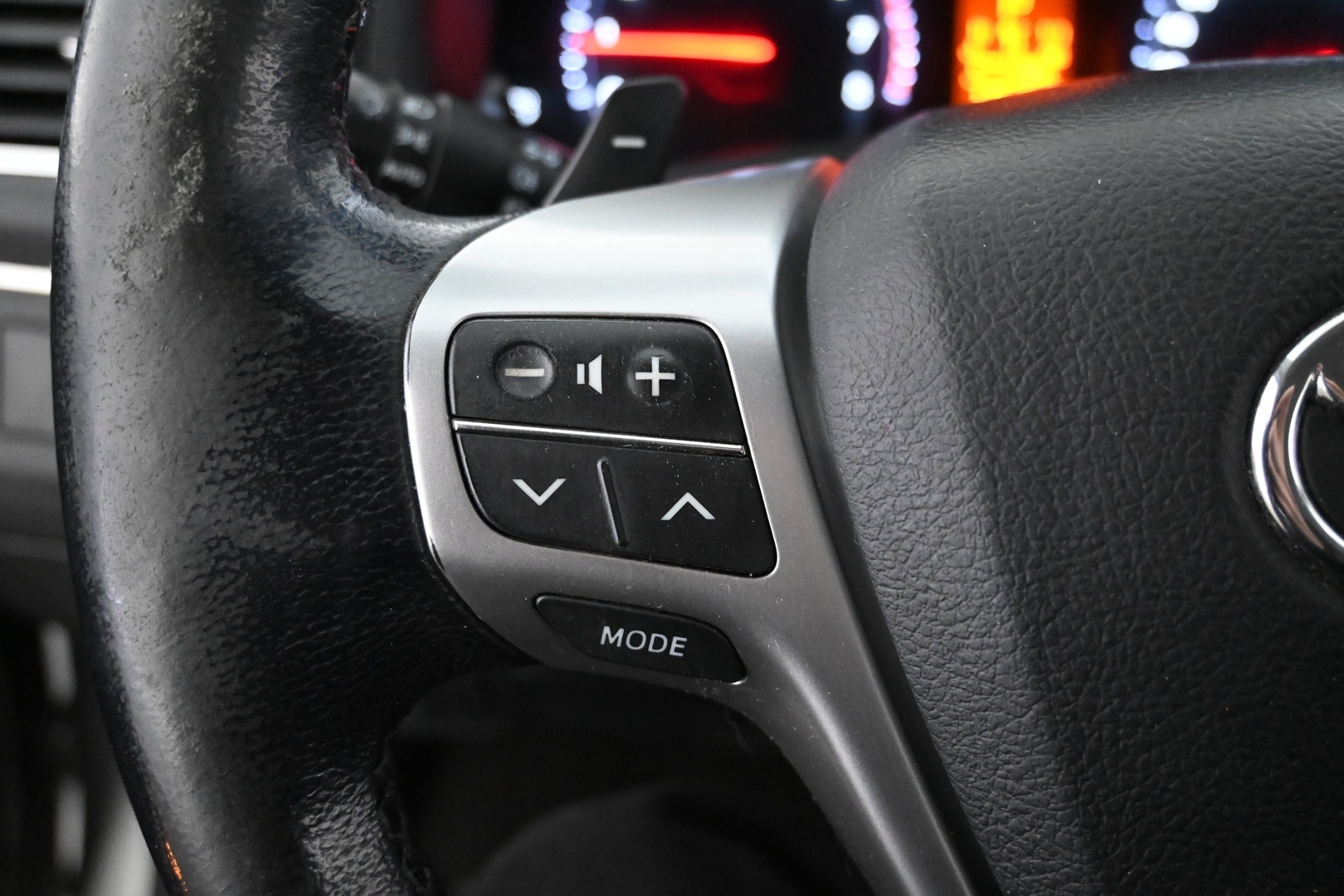TOYOTA Avensis 2014