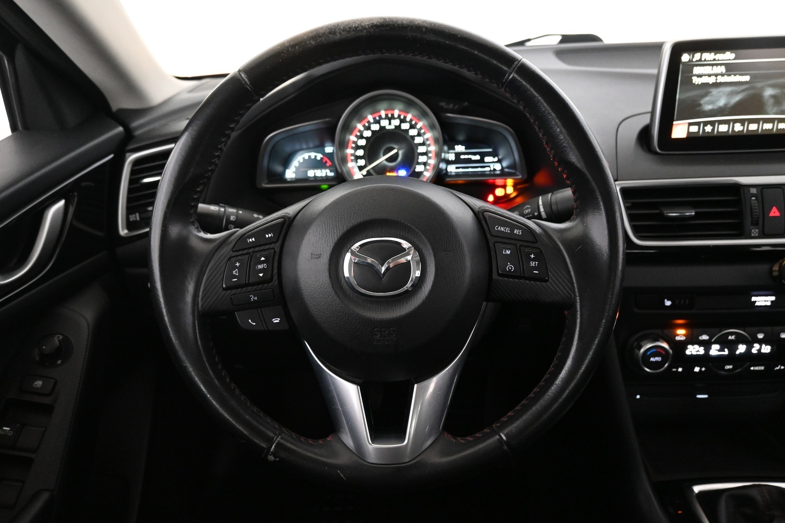 MAZDA 3 2014