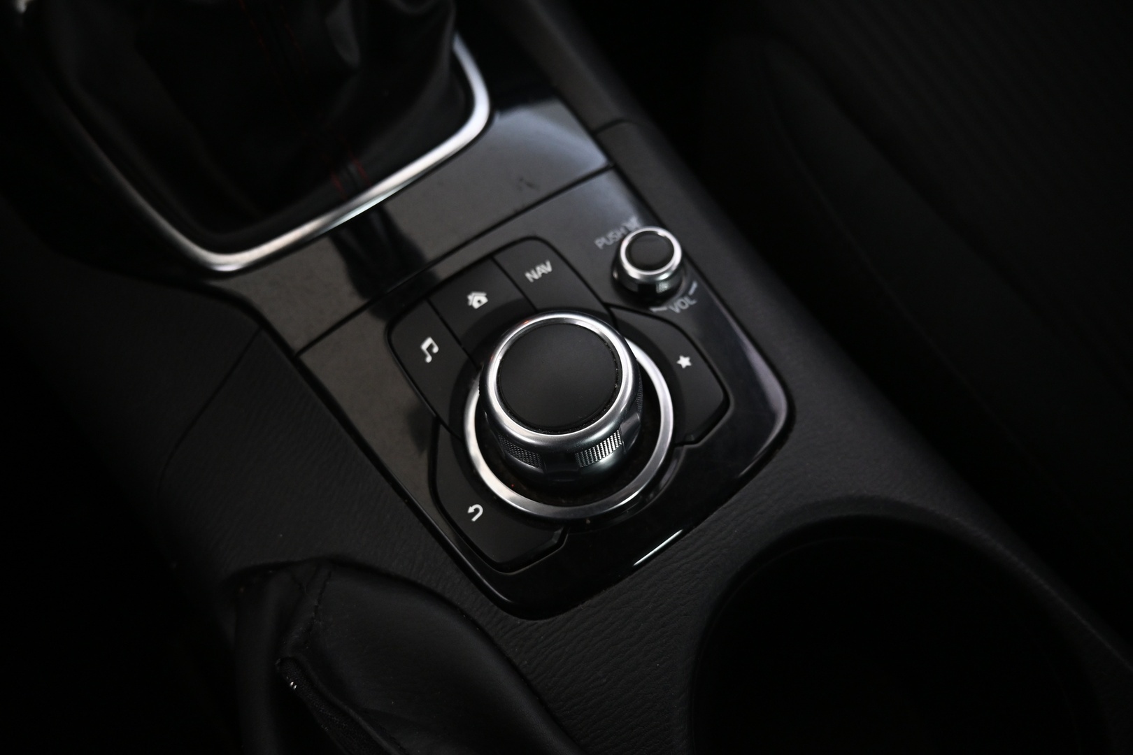 MAZDA 3 2014