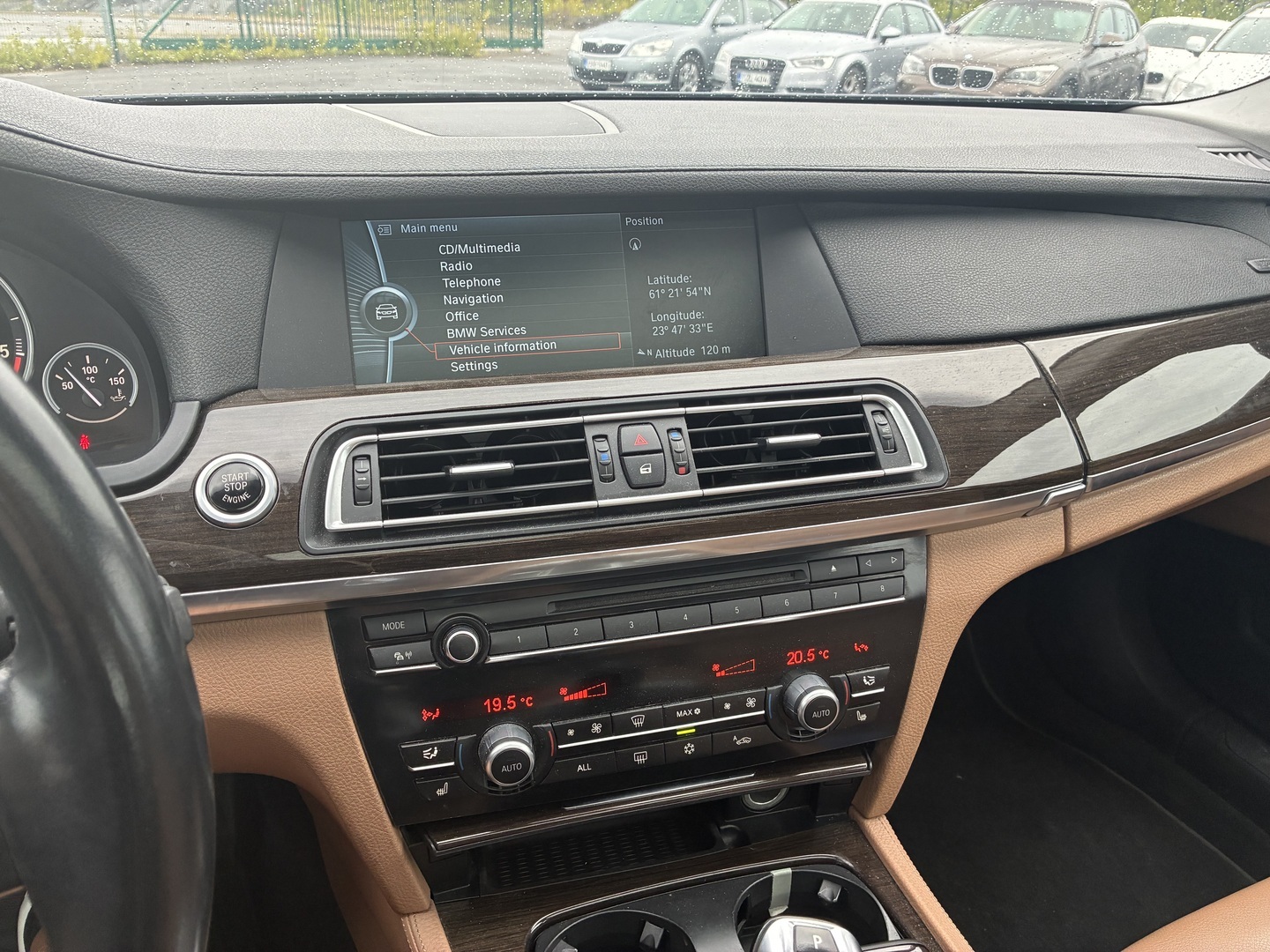 BMW 740 2010