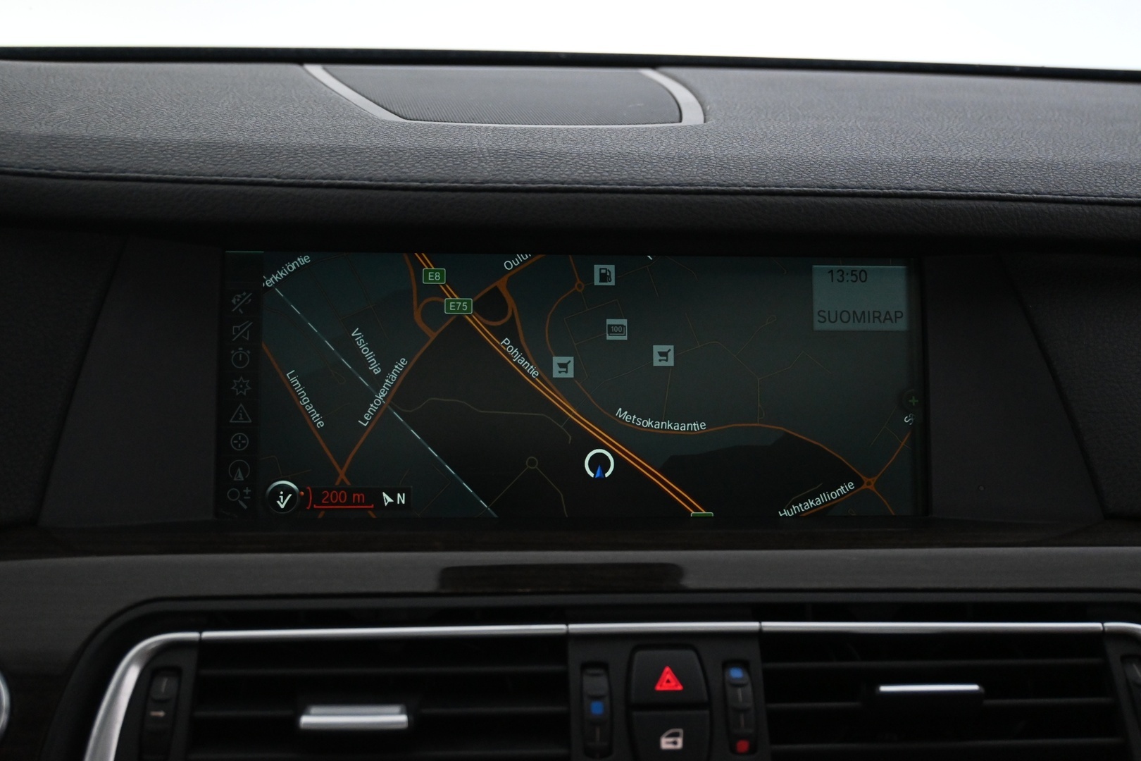 BMW 740 2011