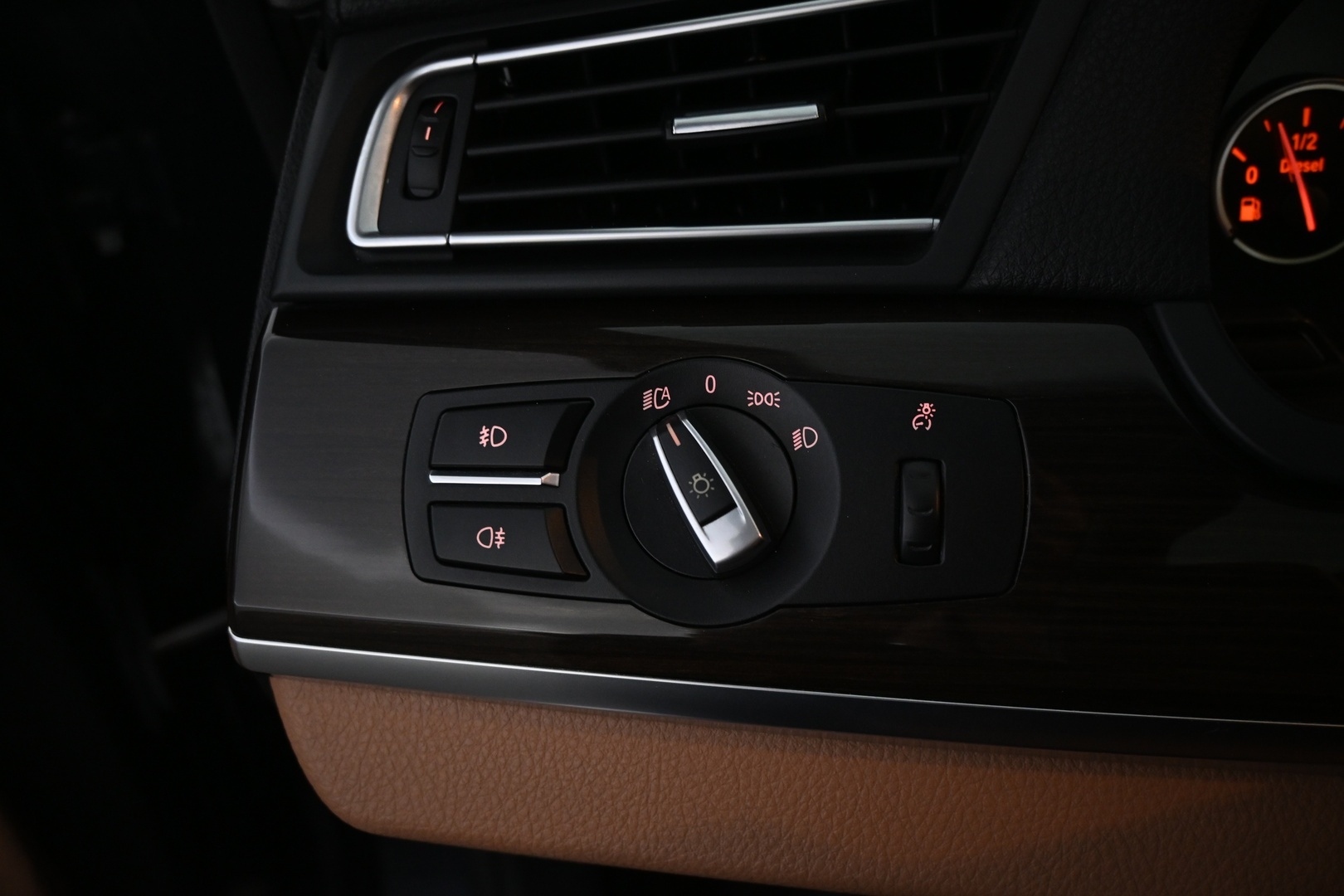 BMW 740 2011
