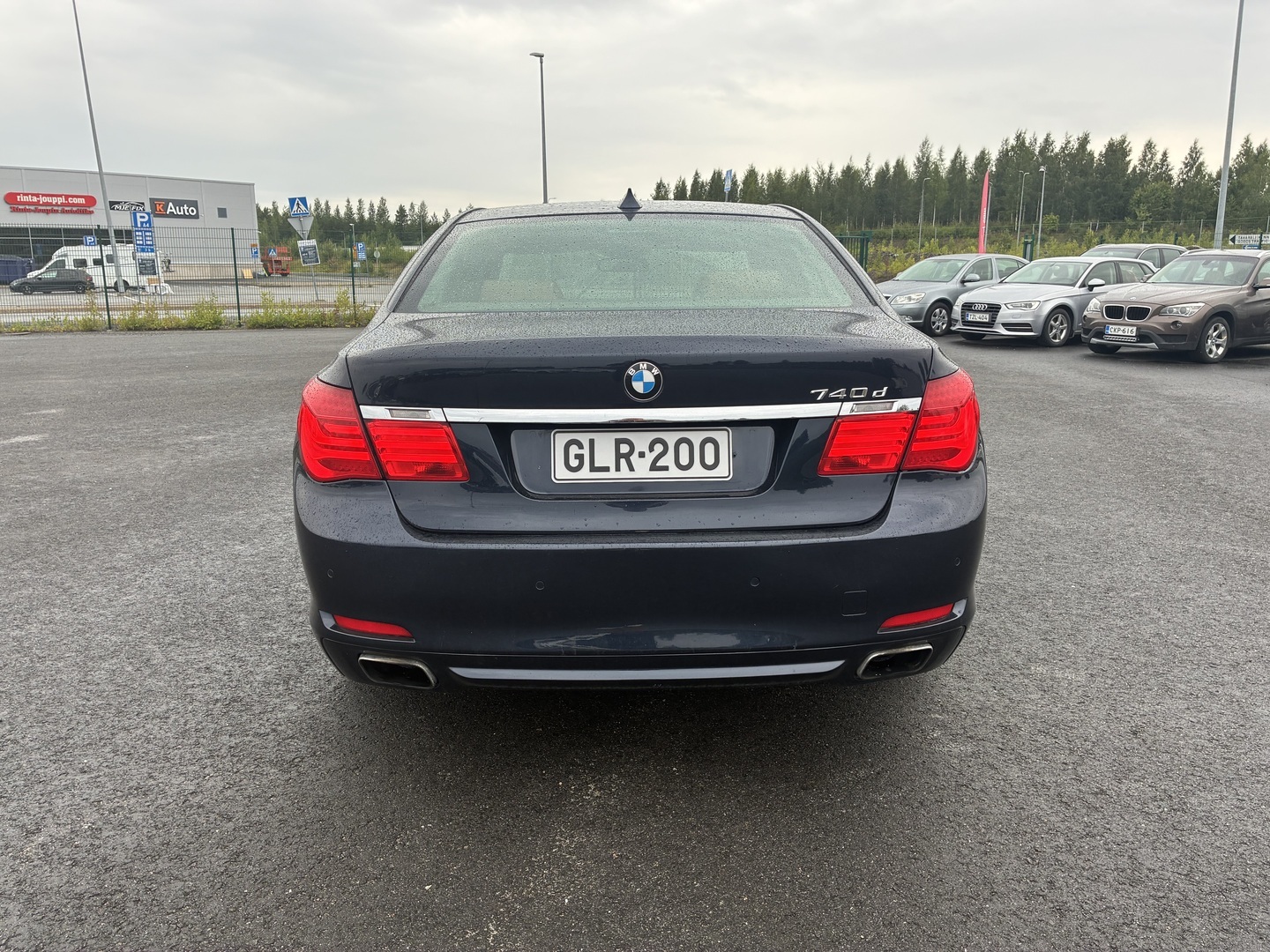 BMW 740 2010