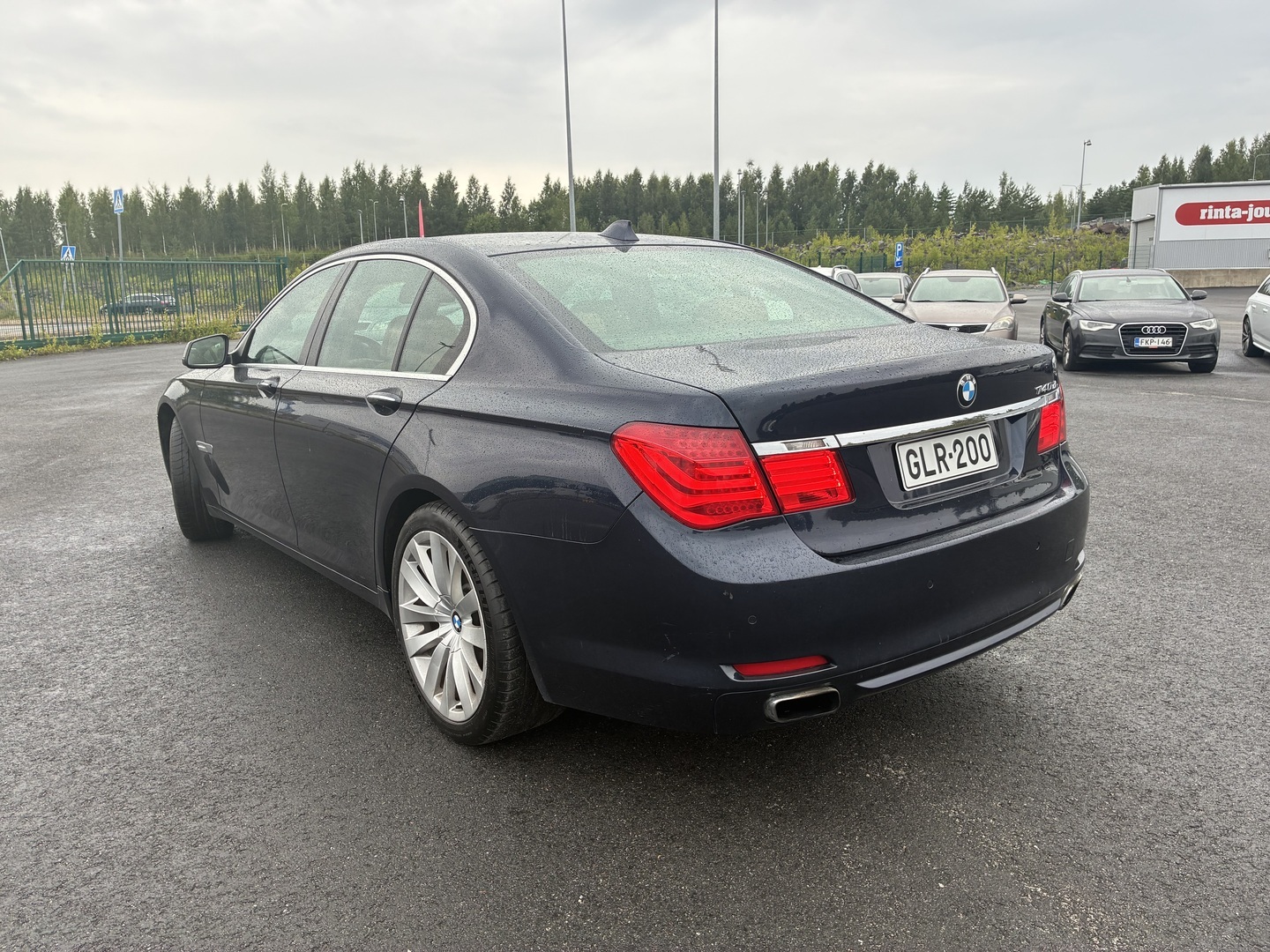 BMW 740 2010