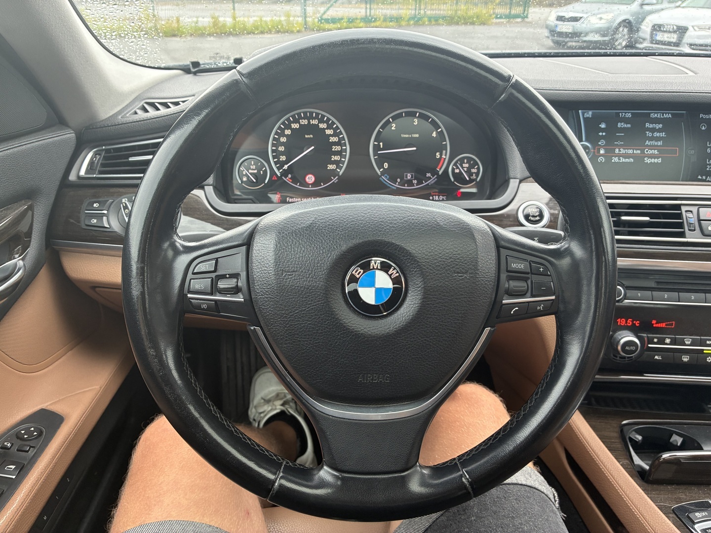 BMW 740 2010