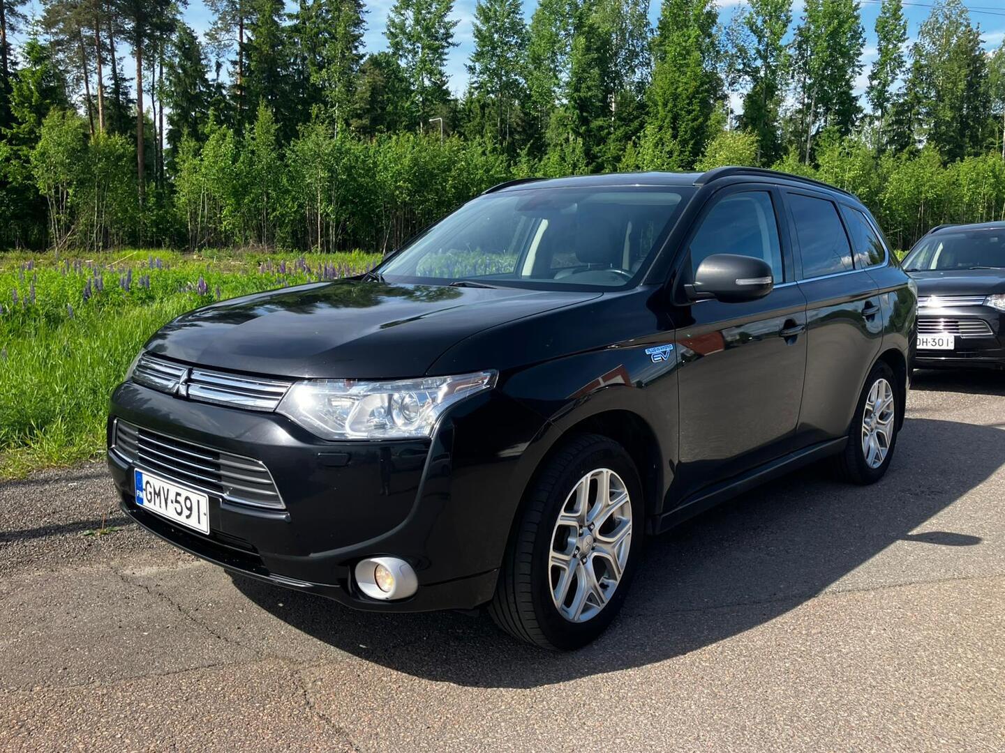 MITSUBISHI Outlander 2014