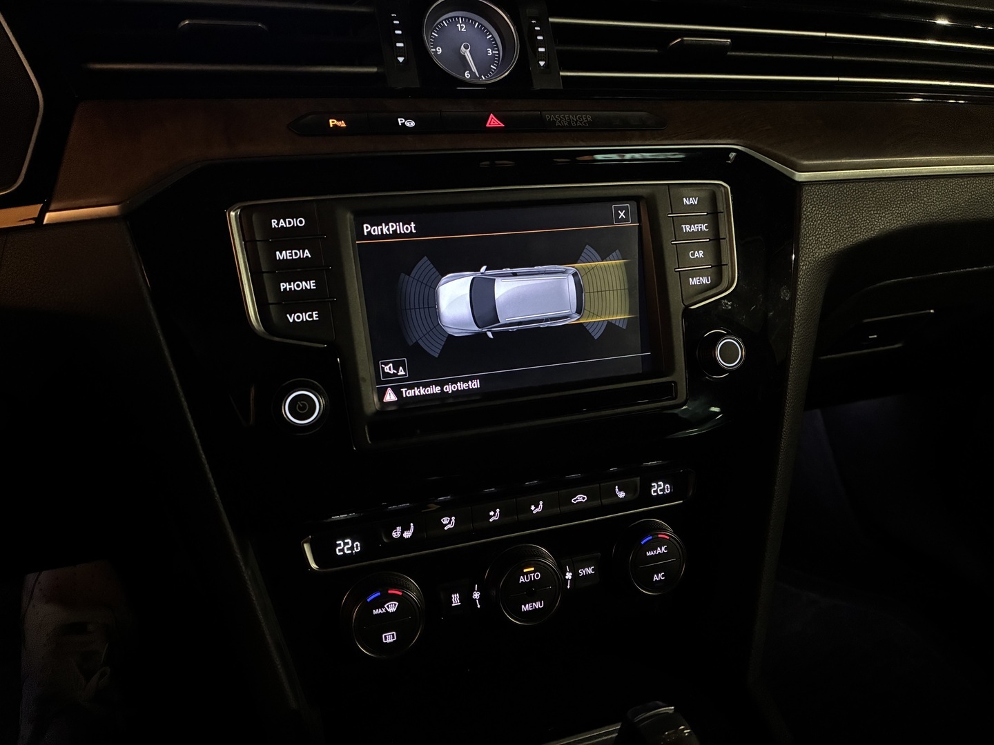 VOLKSWAGEN Passat 2016