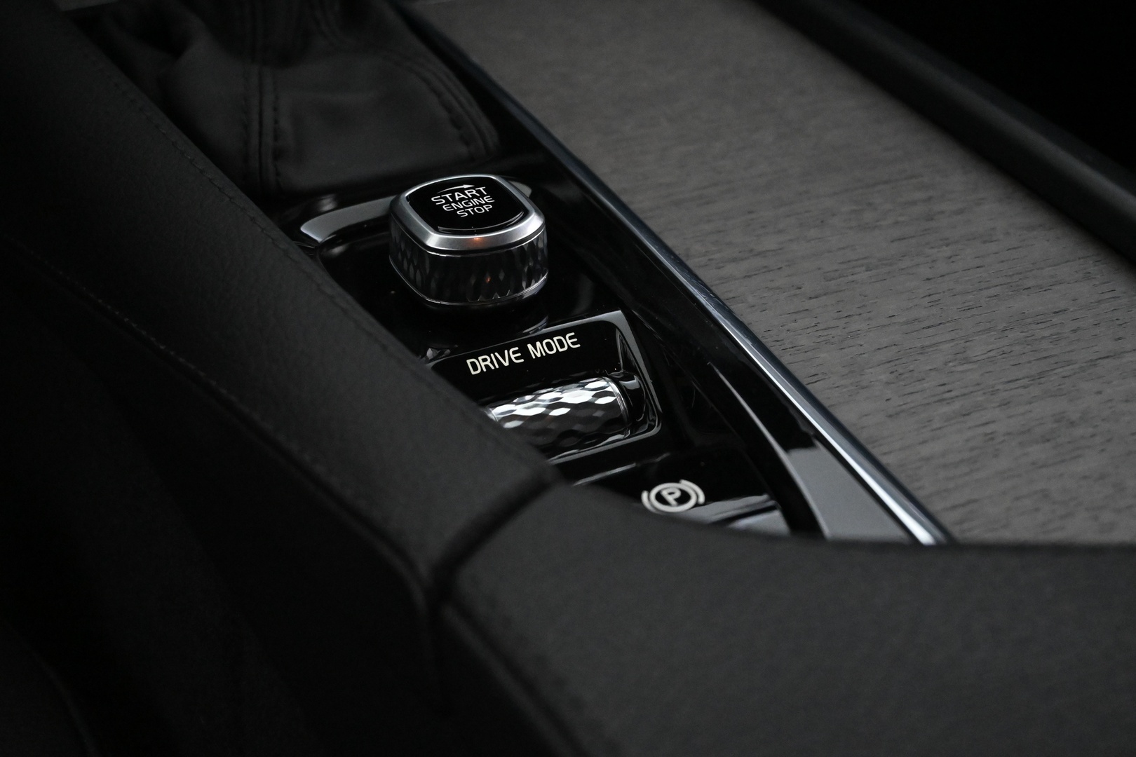 VOLVO V90 2021