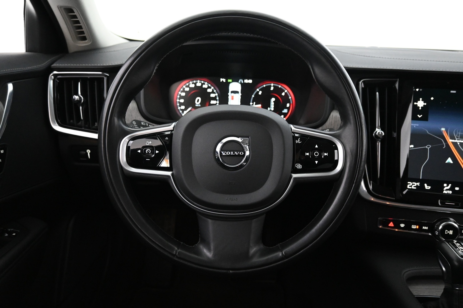 VOLVO V90 2021