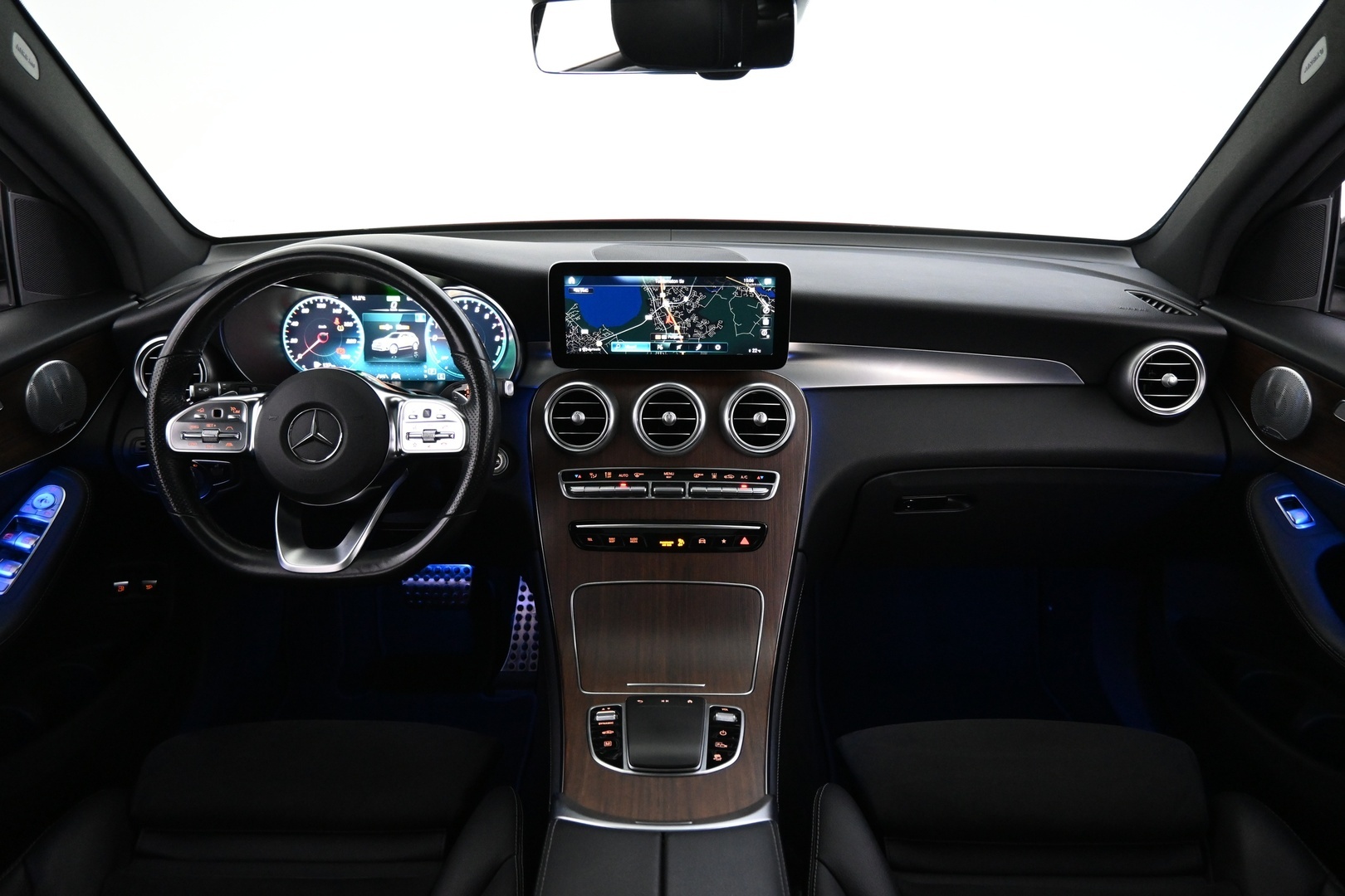MERCEDES-BENZ GLC 2021