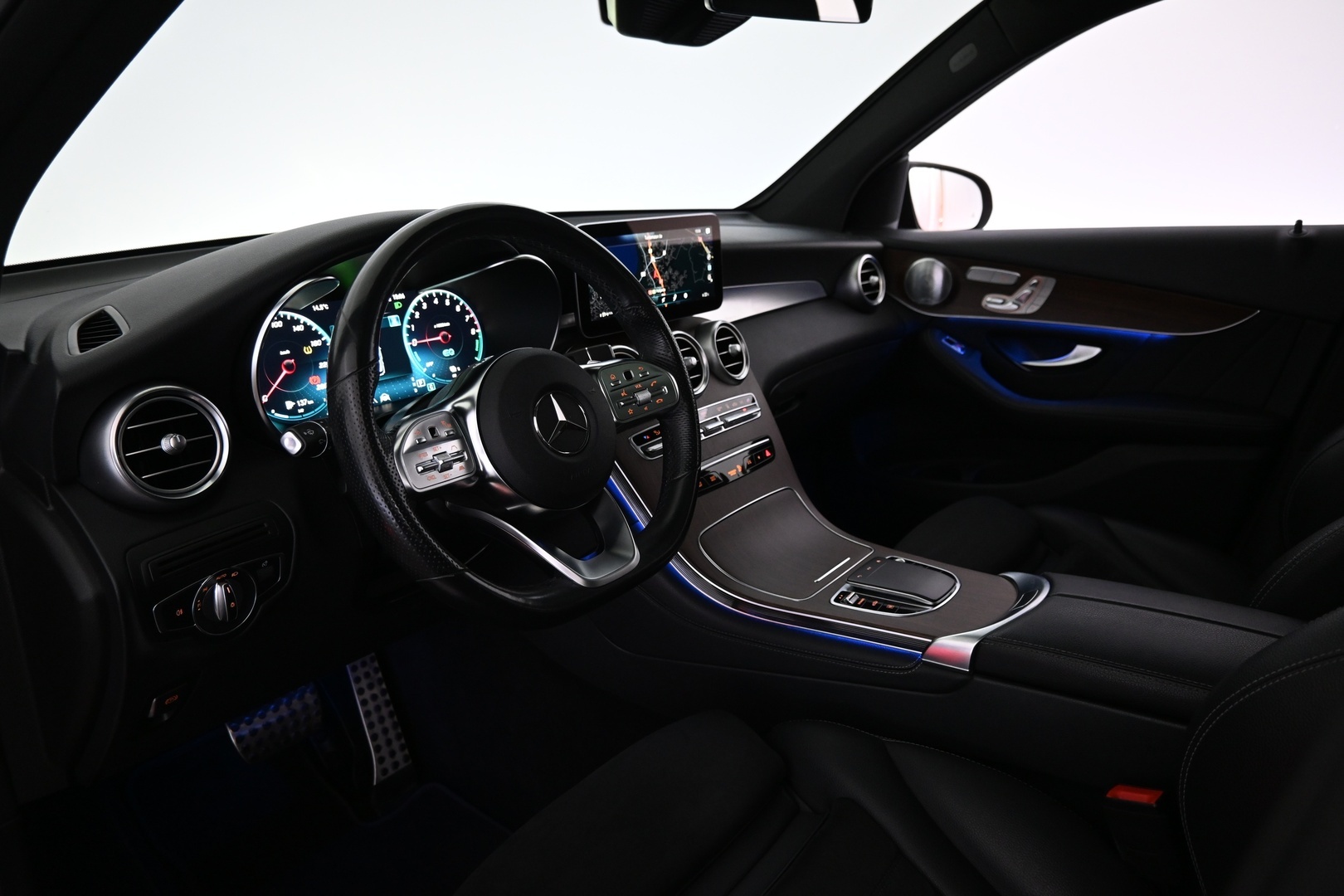 MERCEDES-BENZ GLC 2021