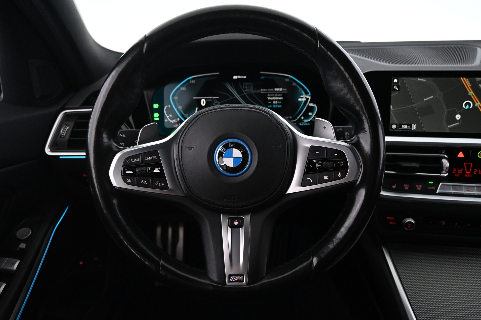BMW 330 2022