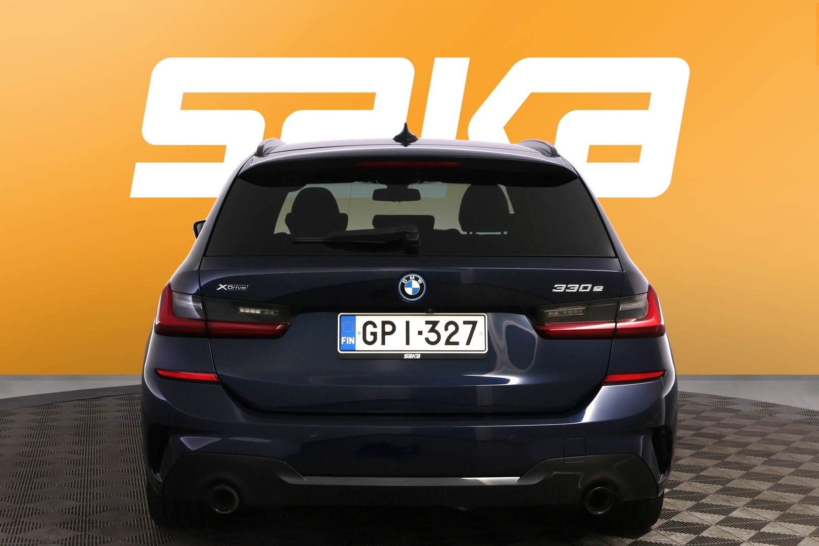 BMW 330 2022