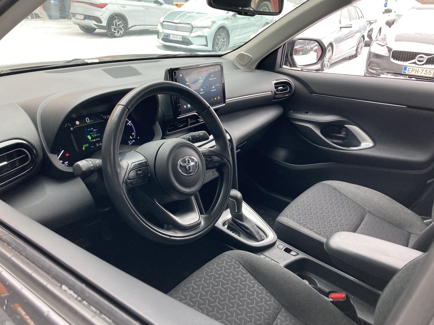 TOYOTA Yaris Cross 2023