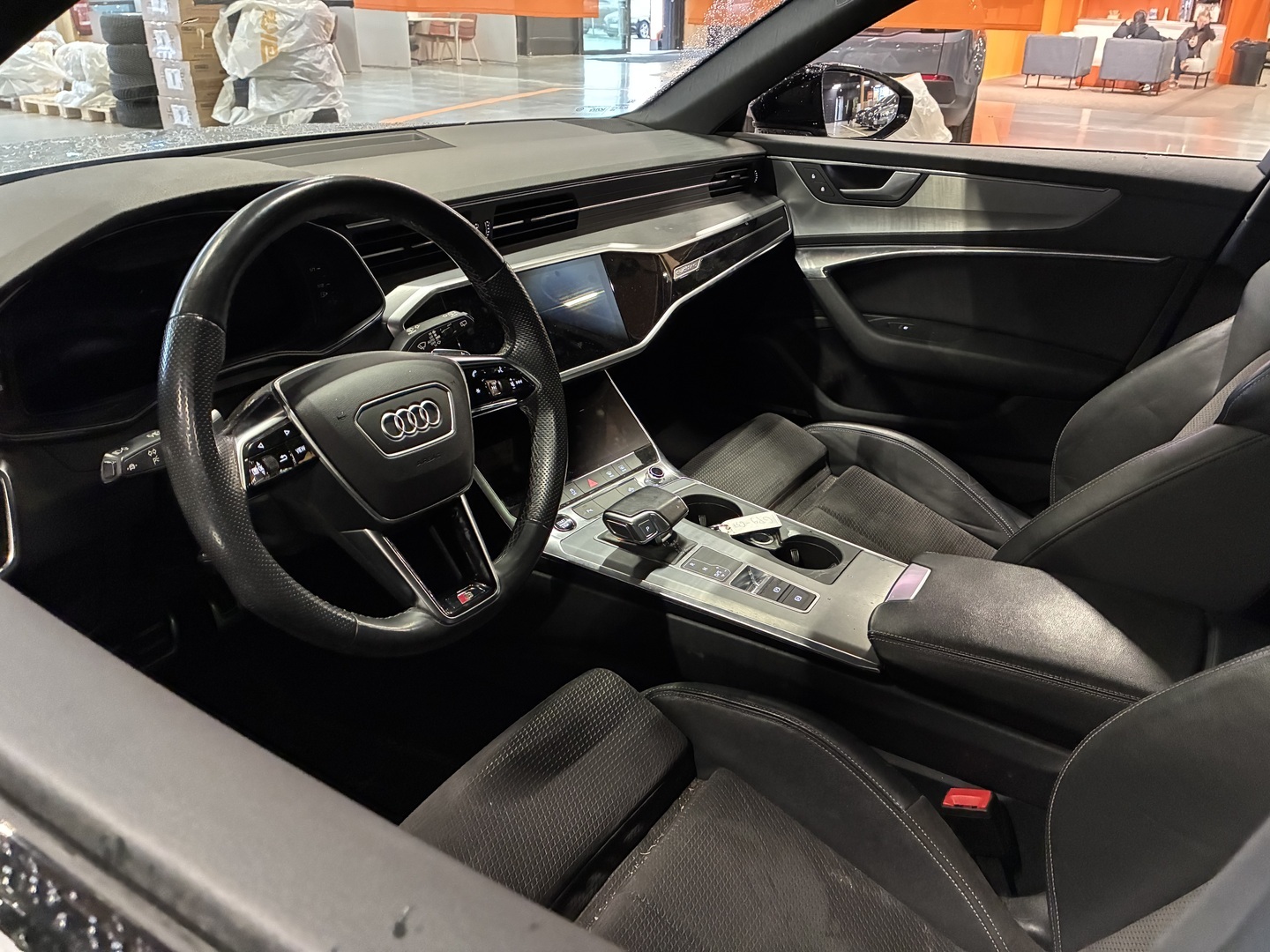 AUDI A6 2021