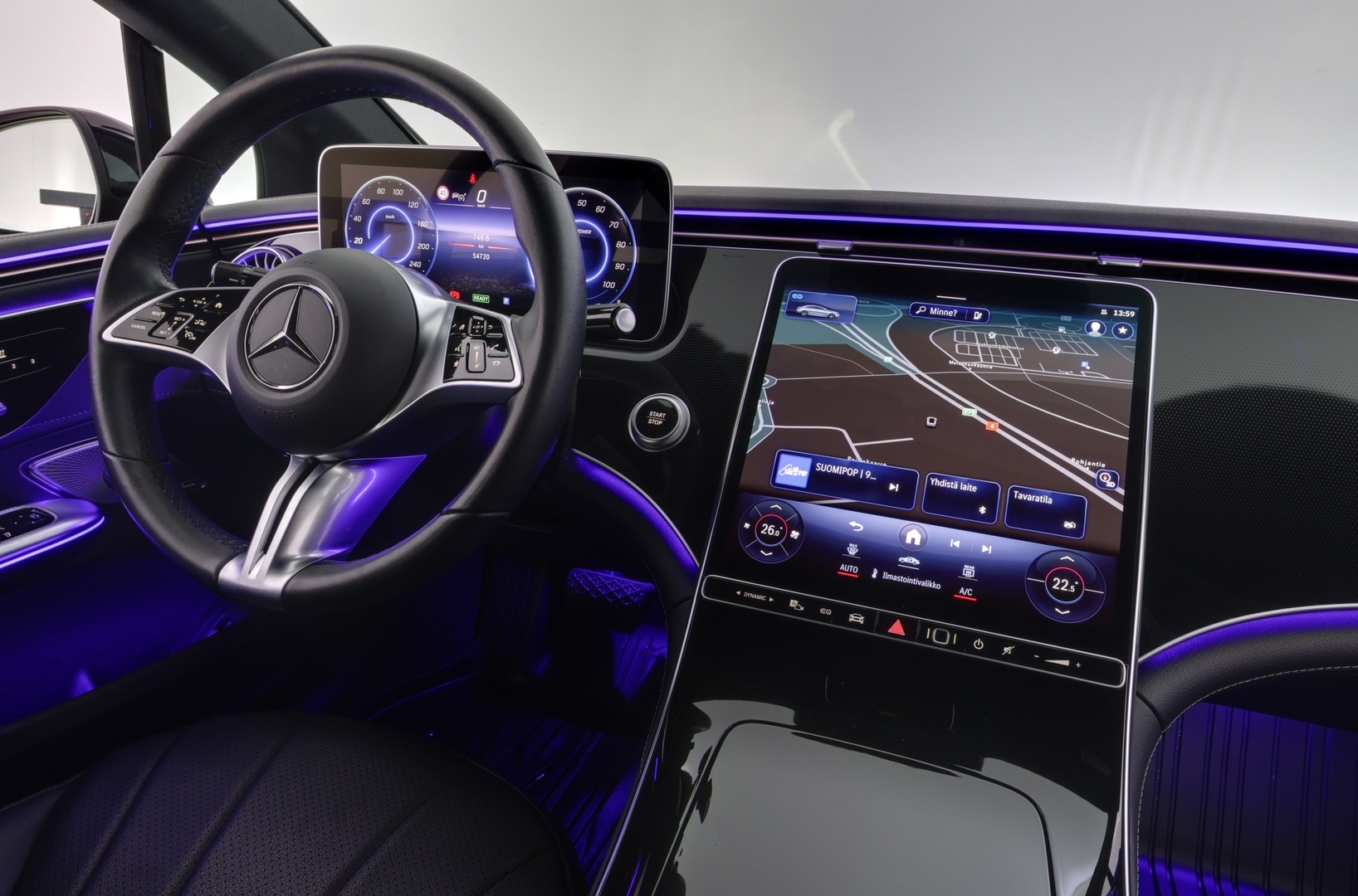 MERCEDES-BENZ EQE 2024