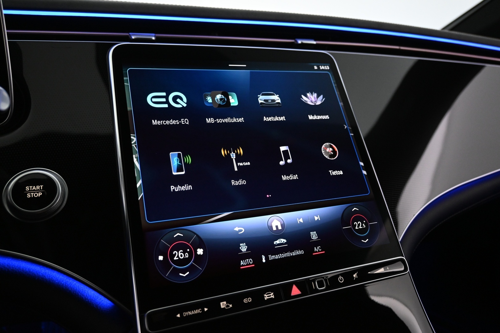 MERCEDES-BENZ EQE 2024