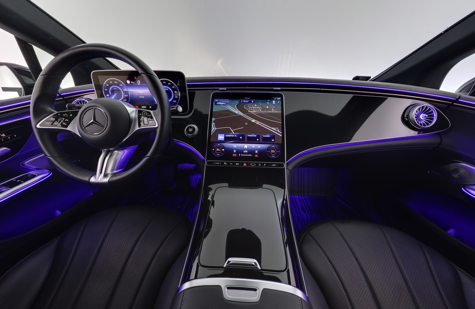 MERCEDES-BENZ EQE 2024