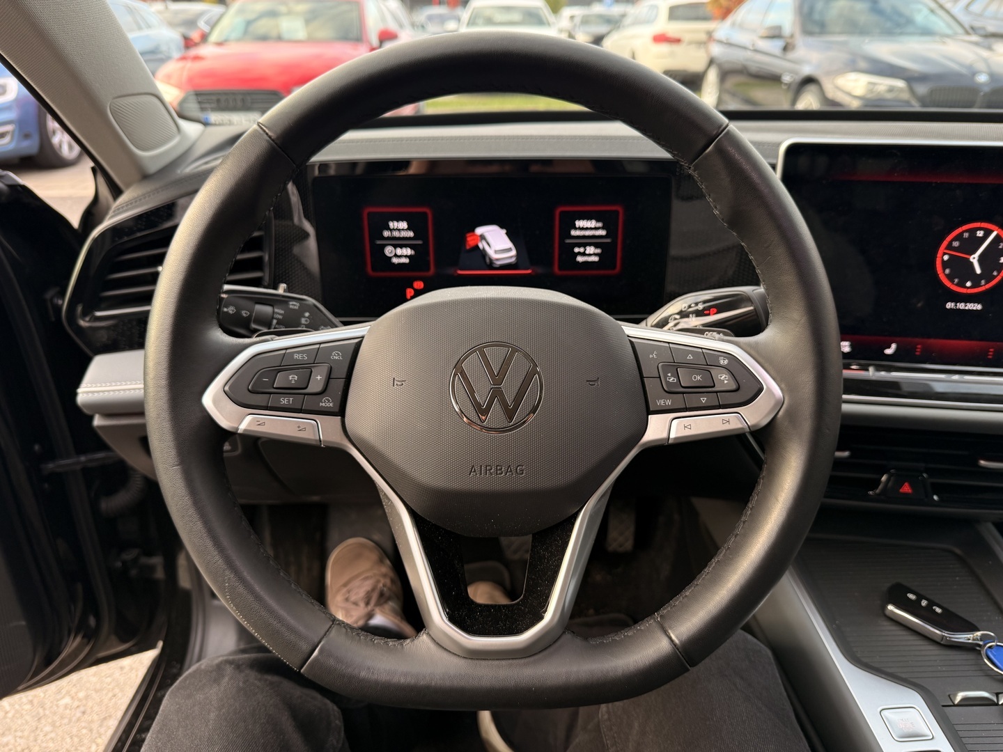 VOLKSWAGEN Passat 2024