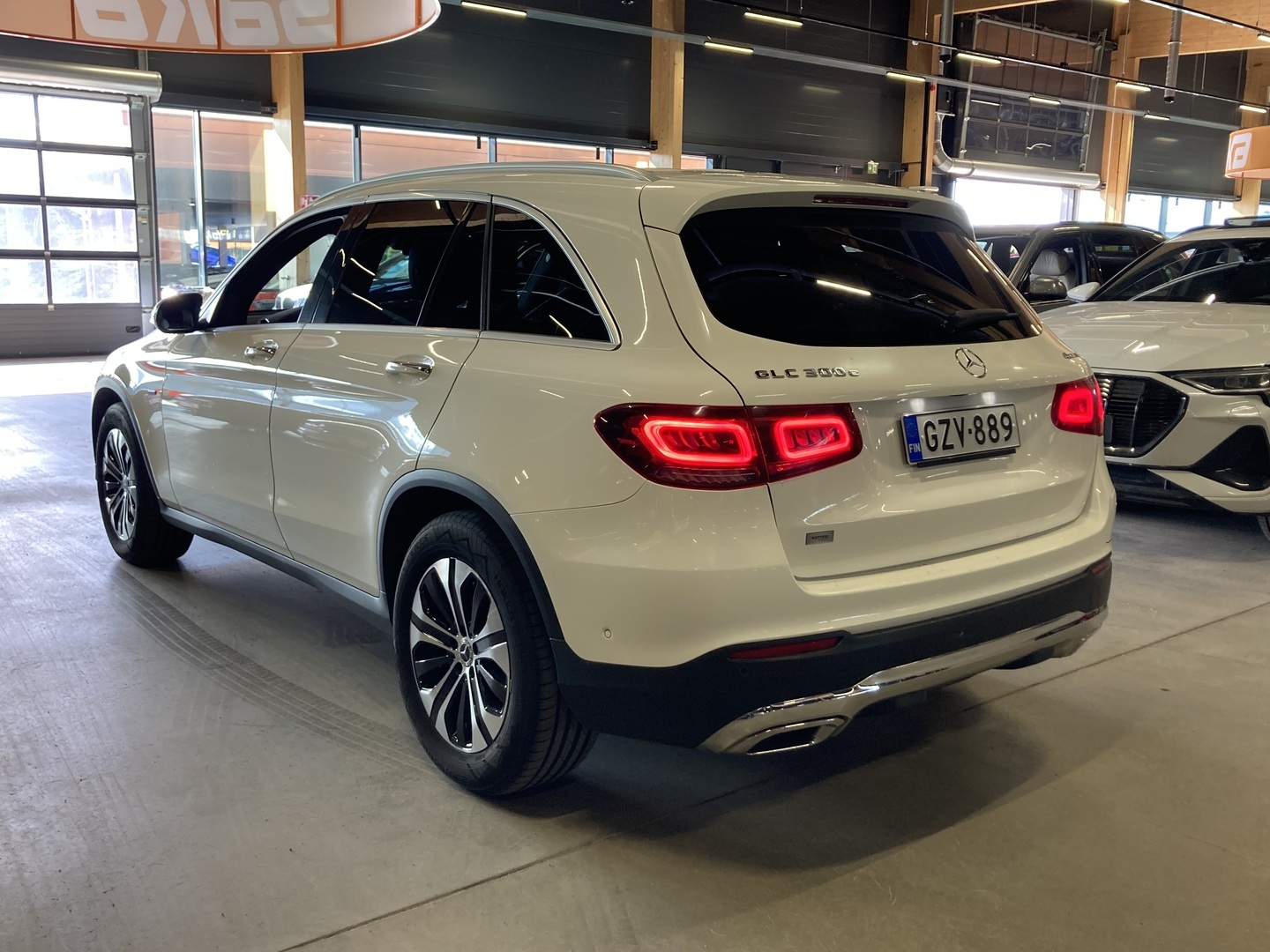 MERCEDES-BENZ GLC 2021