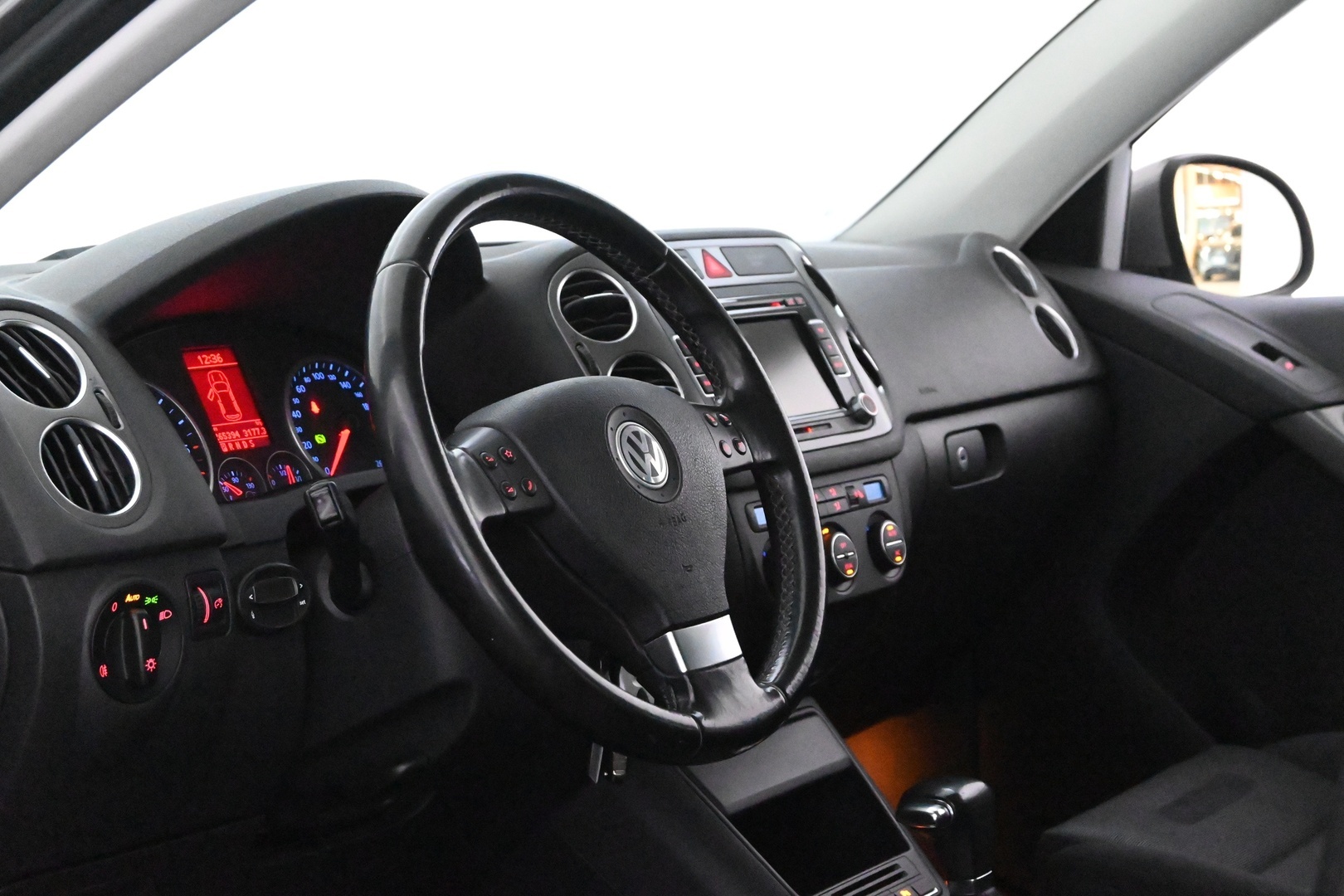 VOLKSWAGEN Tiguan 2009