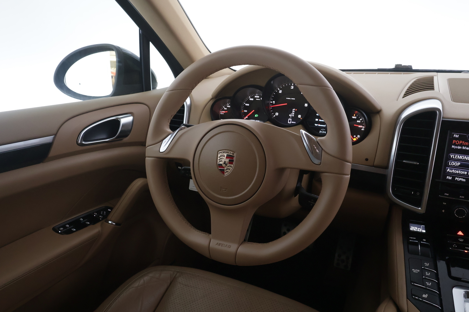 PORSCHE Cayenne 2011