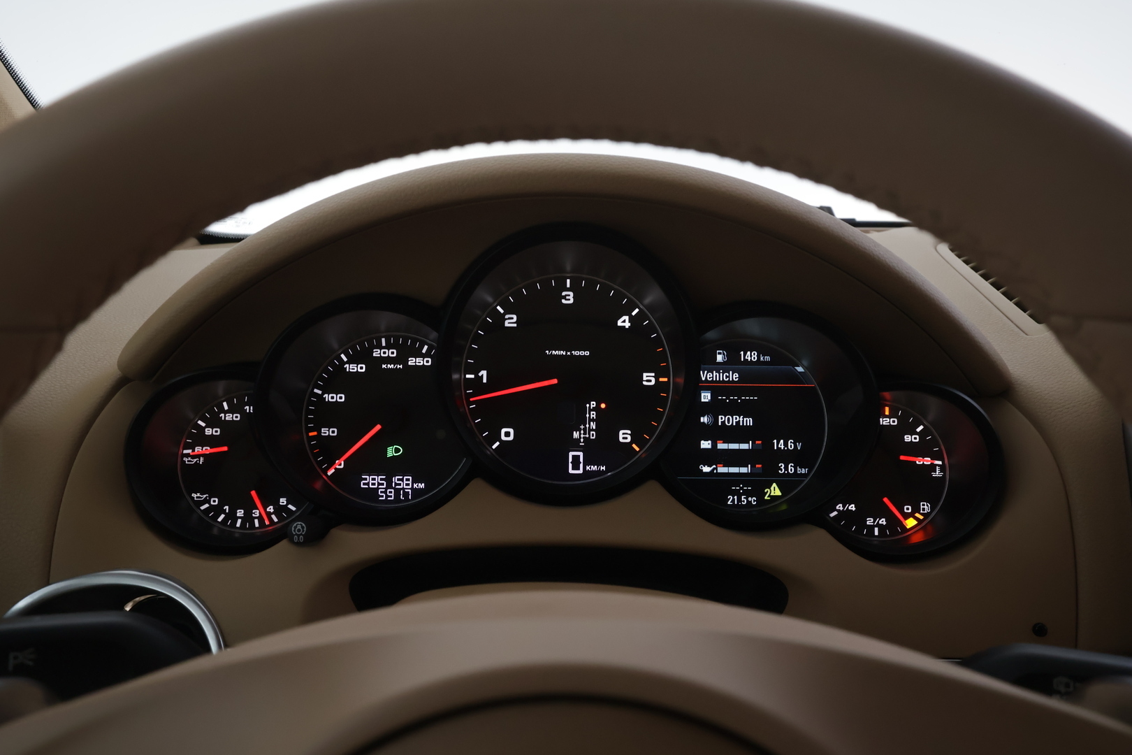 PORSCHE Cayenne 2011