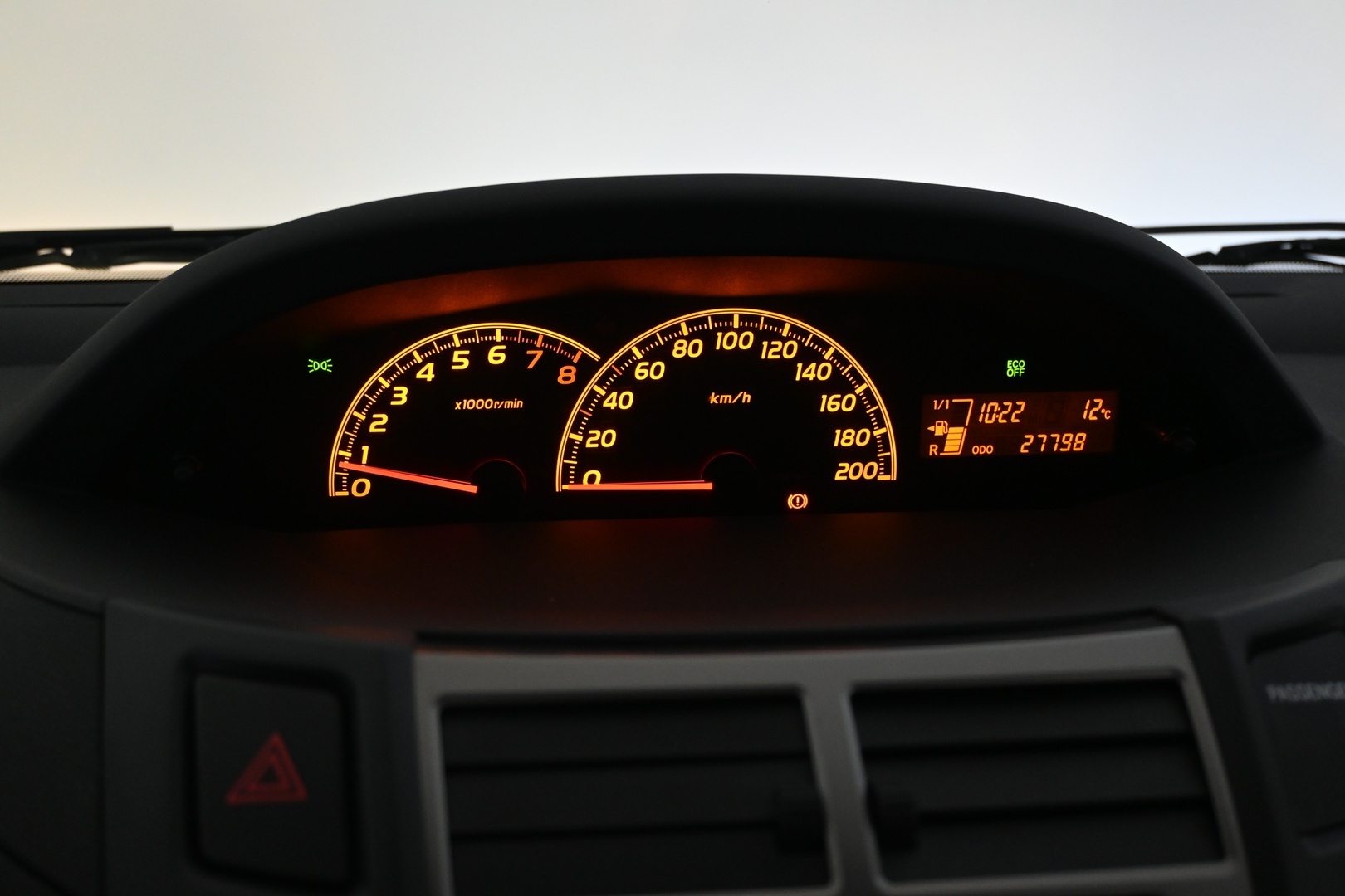 TOYOTA Yaris 2011