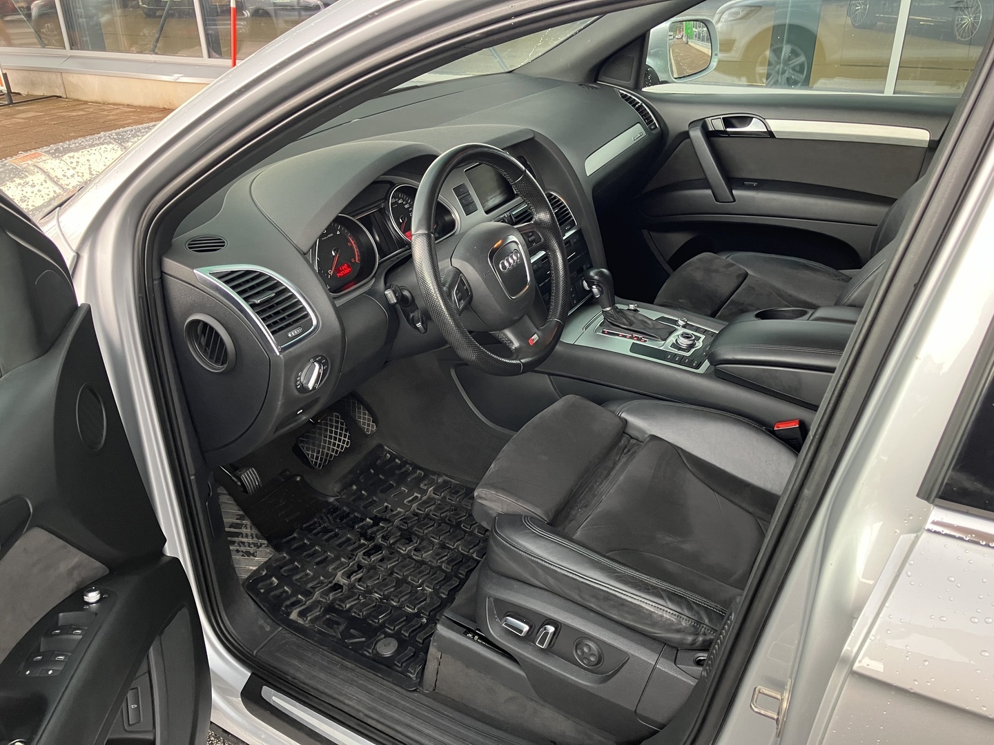AUDI Q7 2011