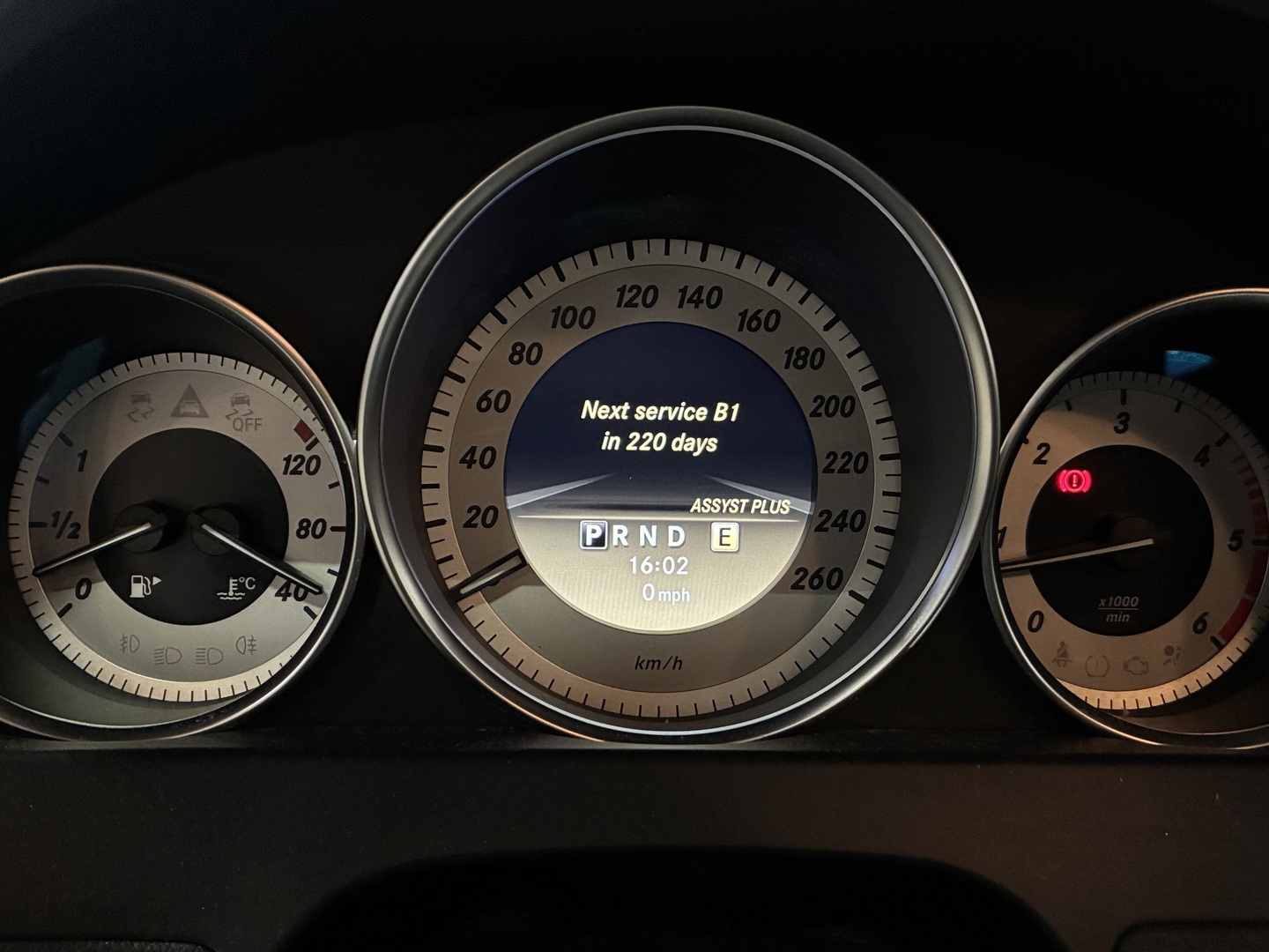 MERCEDES-BENZ C 2011