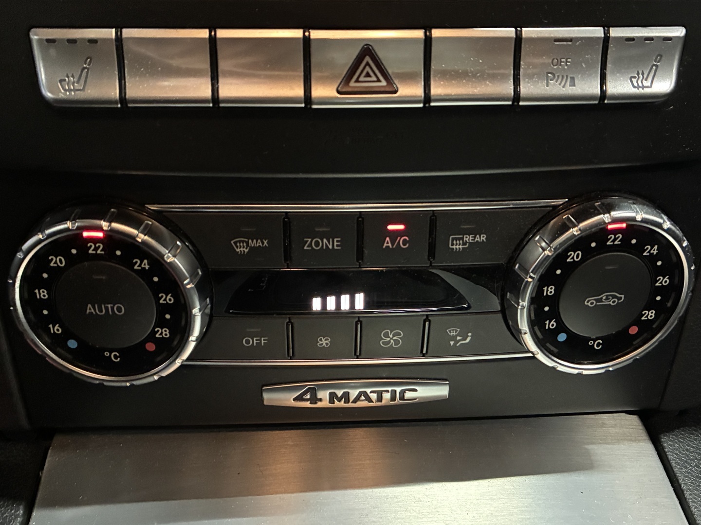 MERCEDES-BENZ C 2011