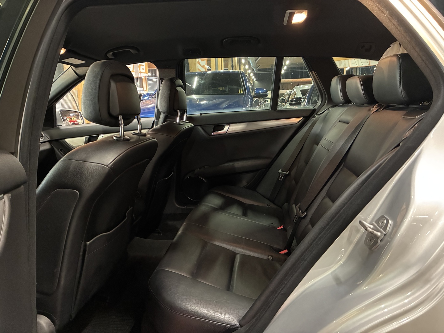 MERCEDES-BENZ C 2011