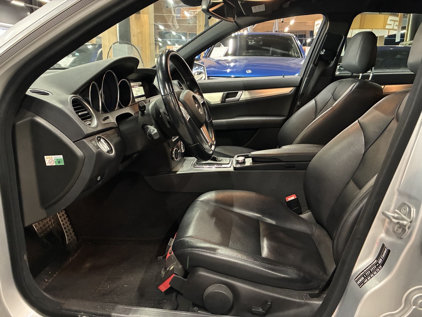 MERCEDES-BENZ C 2011