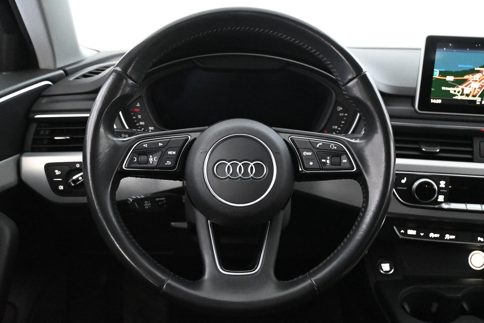 AUDI A4 2016