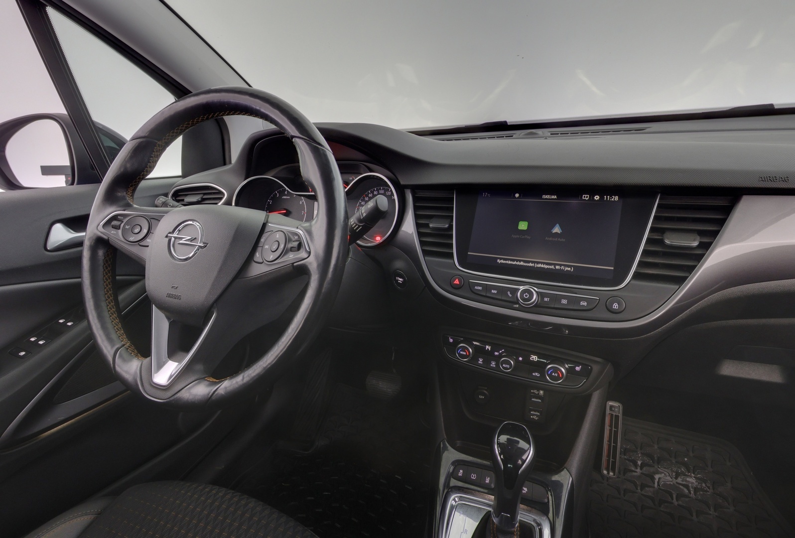 OPEL Crossland X 2017