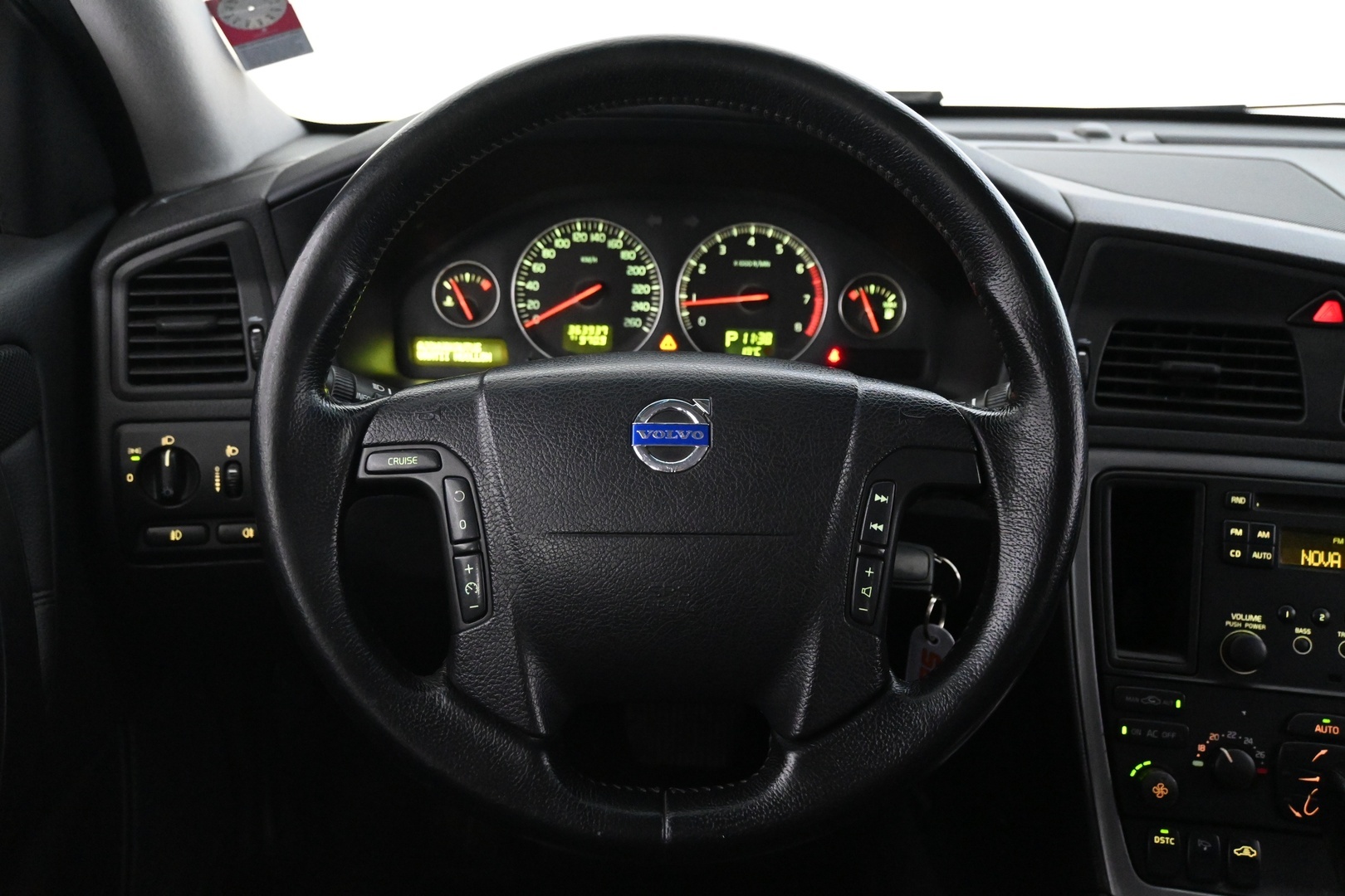 VOLVO V70 2005