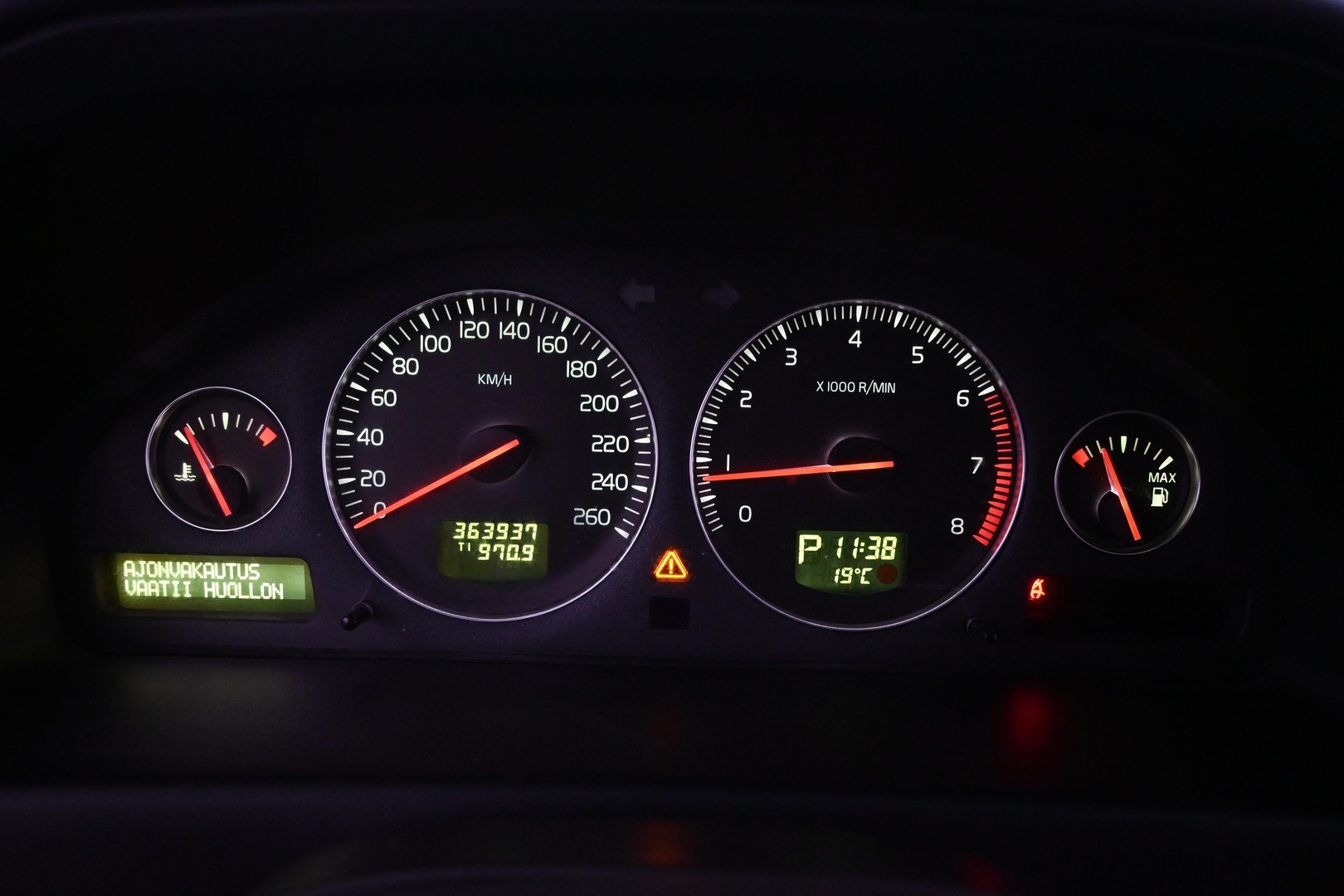 VOLVO V70 2005