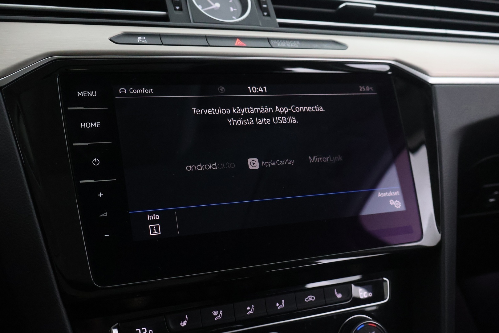 VOLKSWAGEN Passat 2018