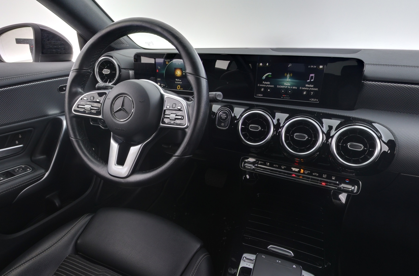 MERCEDES-BENZ CLA 2020