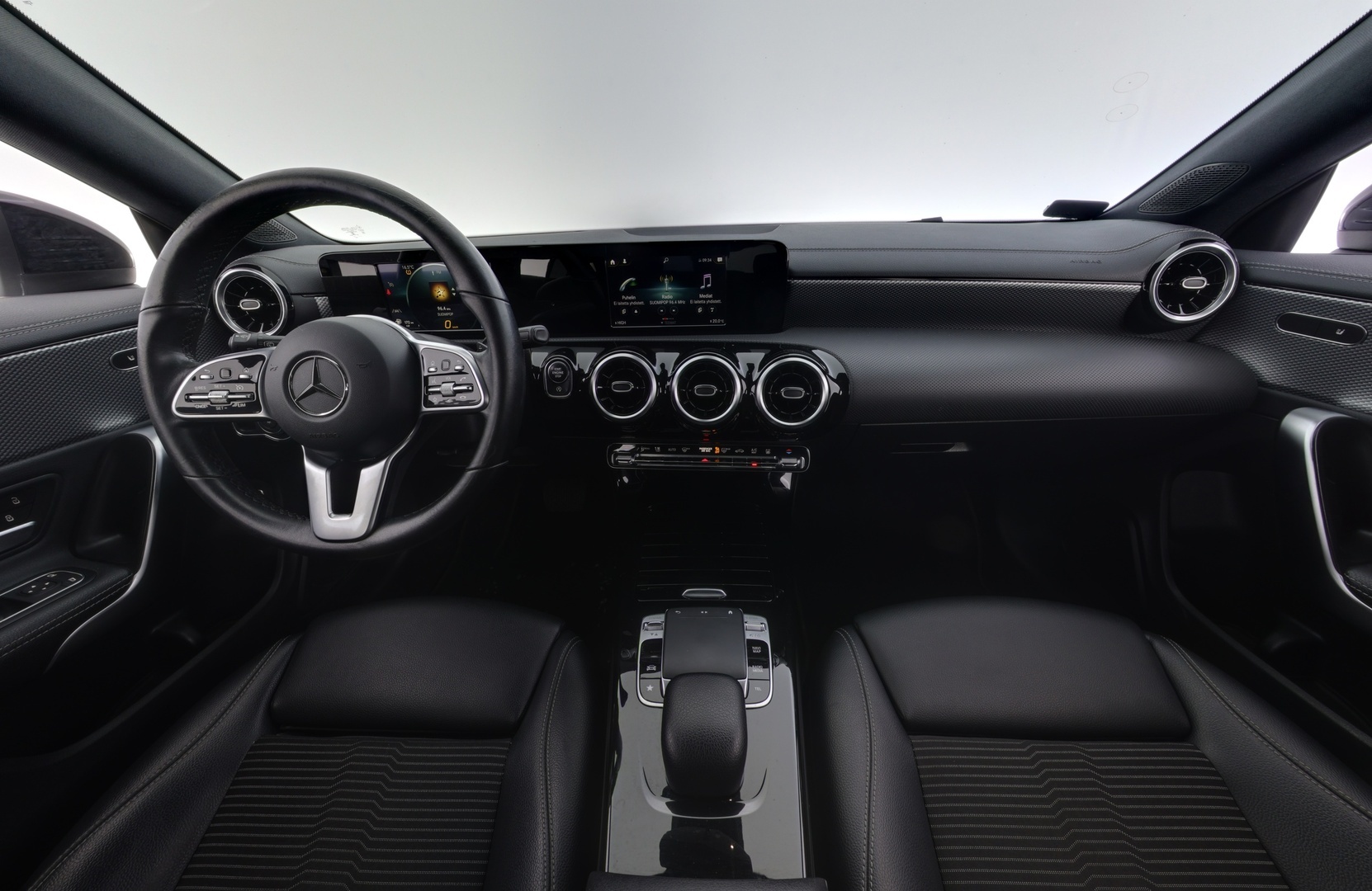 MERCEDES-BENZ CLA 2020