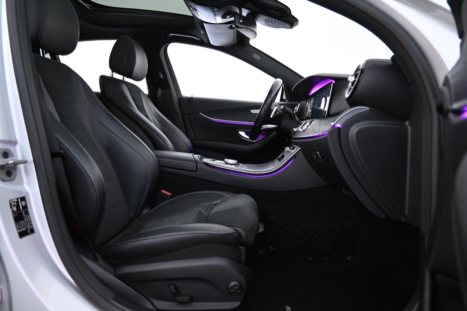 MERCEDES-BENZ E 2019