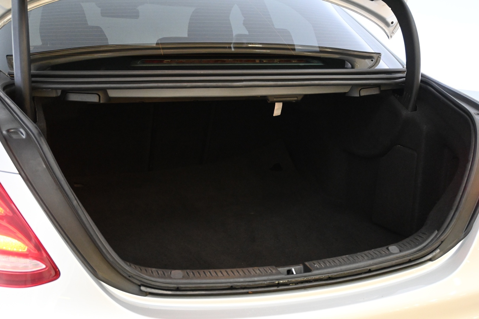 MERCEDES-BENZ E 2019