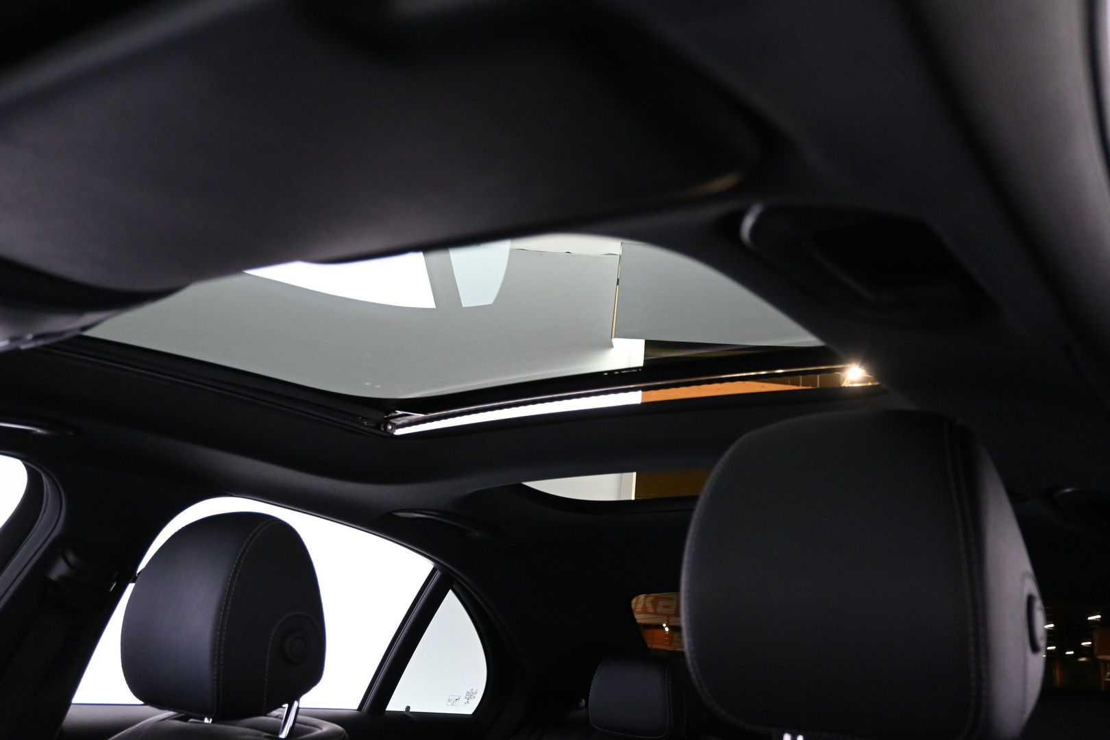 MERCEDES-BENZ E 2019