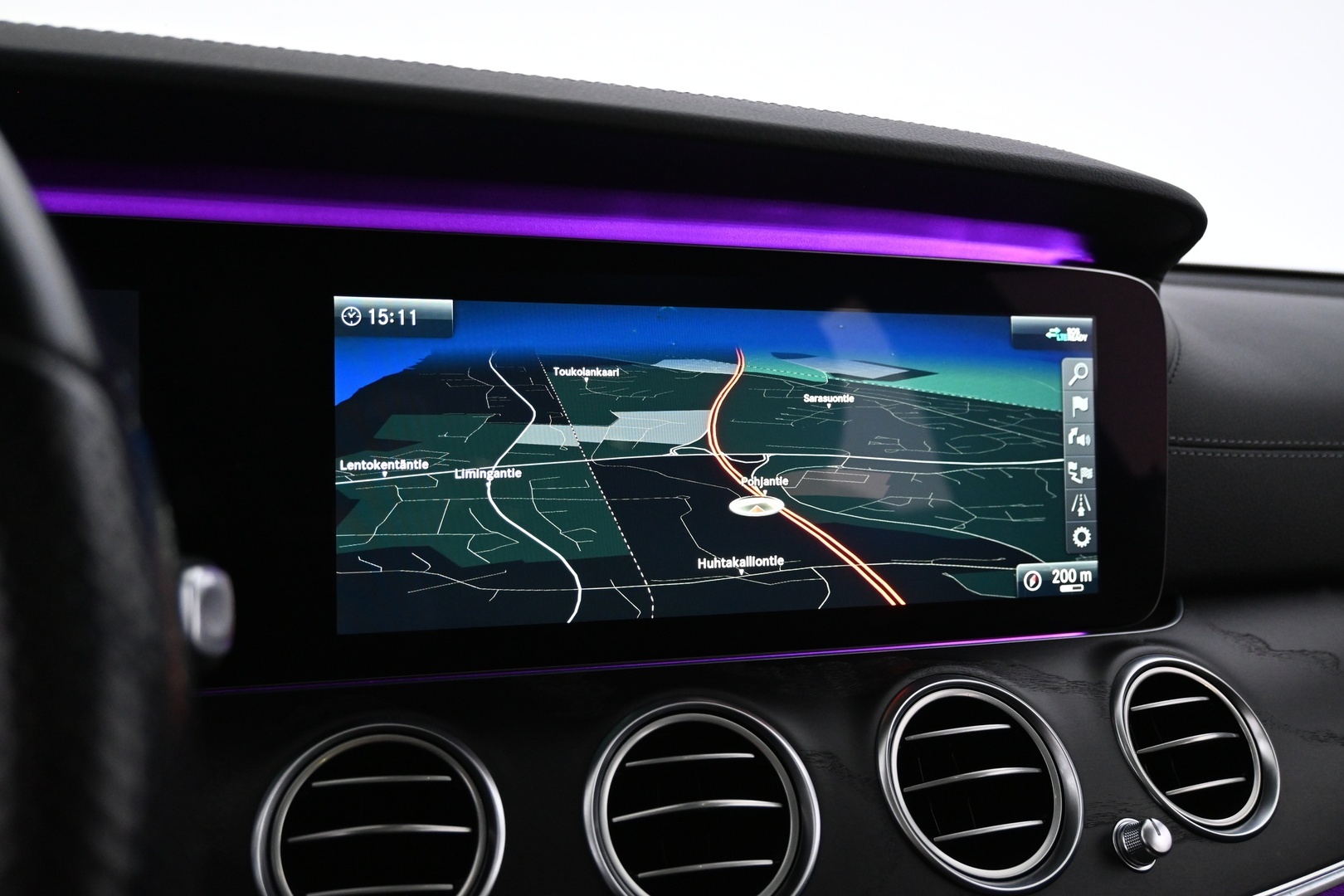 MERCEDES-BENZ E 2019